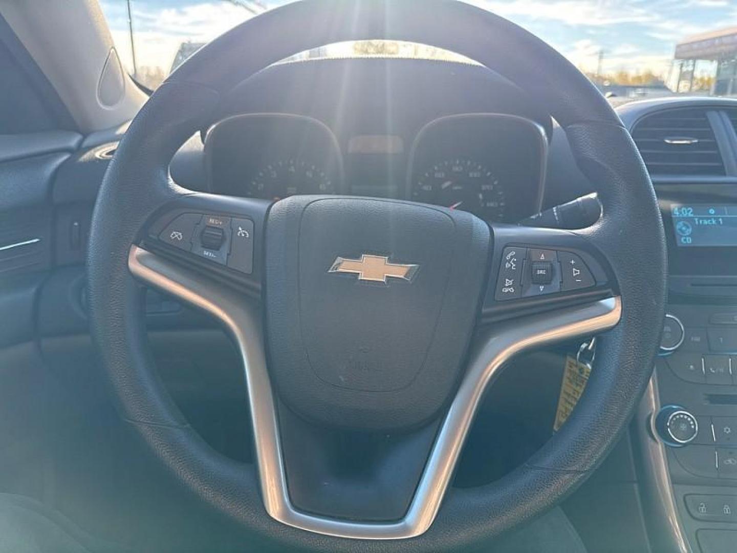 2013 WHITE /GRAY Chevrolet Malibu LS (1G11B5SA1DF) with an 2.5L L4 DOHC 16V engine, 6-Speed Automatic transmission, located at 3304 Woodville Road, Northwood, OH, 43619, (419) 210-8019, 41.612694, -83.480743 - Photo#19