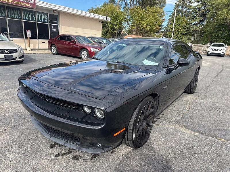 photo of 2015 Dodge Challenger R/T Plus