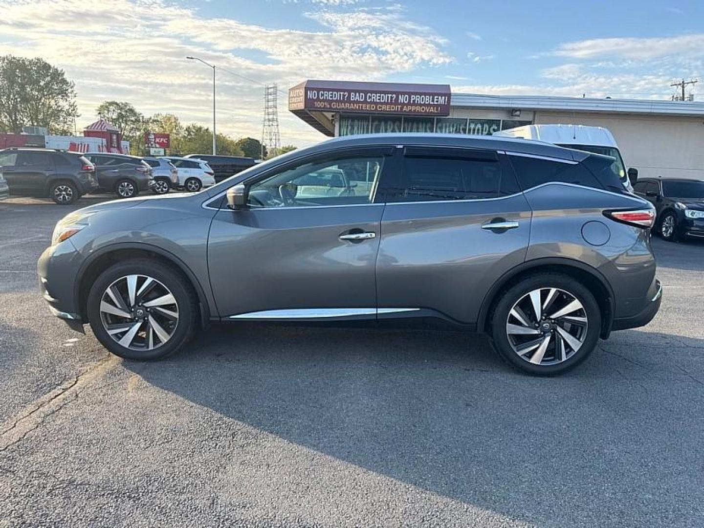2017 GRAY /BLACK Nissan Murano Platinum AWD (5N1AZ2MH2HN) with an 3.5L V6 DOHC 24V engine, CVT transmission, located at 3304 Woodville Road, Northwood, OH, 43619, (419) 210-8019, 41.612694, -83.480743 - Your #1 Destination for Auto Loans and mdash;No Matter Your Credit!At our dealership, we believe everyone deserves the opportunity to drive their dream car and mdash;whether you have good credit, bad credit, or no credit at all. With a wide selection of hundreds of cars, trucks, and SUVs, you'll fin - Photo#1
