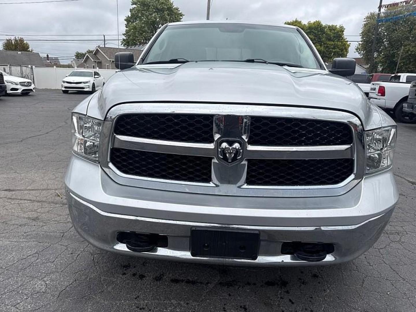 2019 SILVER /BLACK RAM 1500 Classic Tradesman Crew Cab SWB 2WD (1C6RR6LG2KS) with an 3.6L V6 DOHC 24V FFV engine, 8A transmission, located at 3304 Woodville Road, Northwood, OH, 43619, (419) 210-8019, 41.612694, -83.480743 - Your #1 Destination for Auto Loans and mdash;No Matter Your Credit!At our dealership, we believe everyone deserves the opportunity to drive their dream car and mdash;whether you have good credit, bad credit, or no credit at all. With a wide selection of hundreds of cars, trucks, and SUVs, you'll fin - Photo#7