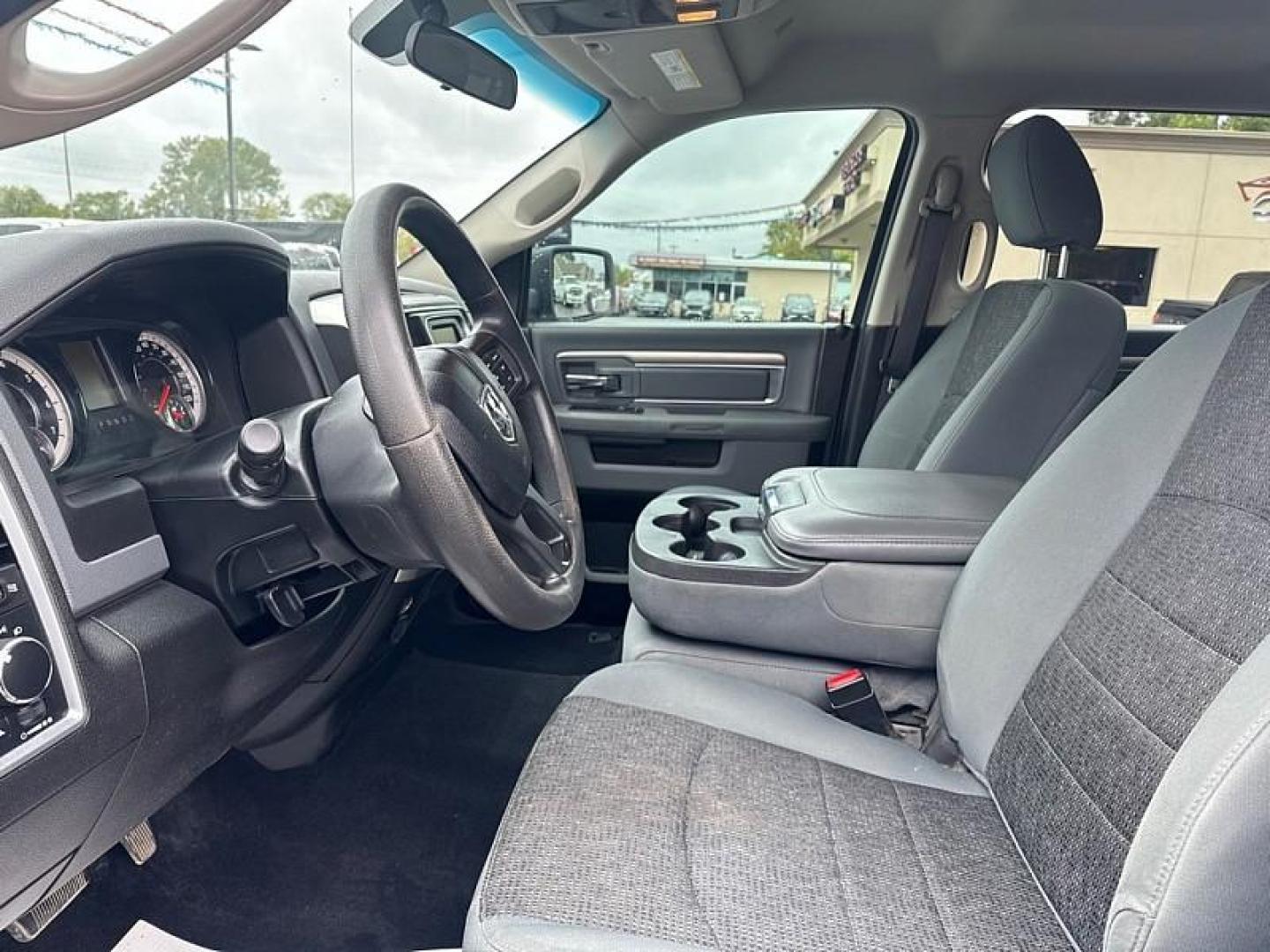 2019 SILVER /BLACK RAM 1500 Classic Tradesman Crew Cab SWB 2WD (1C6RR6LG2KS) with an 3.6L V6 DOHC 24V FFV engine, 8A transmission, located at 3304 Woodville Road, Northwood, OH, 43619, (419) 210-8019, 41.612694, -83.480743 - Your #1 Destination for Auto Loans and mdash;No Matter Your Credit!At our dealership, we believe everyone deserves the opportunity to drive their dream car and mdash;whether you have good credit, bad credit, or no credit at all. With a wide selection of hundreds of cars, trucks, and SUVs, you'll fin - Photo#9