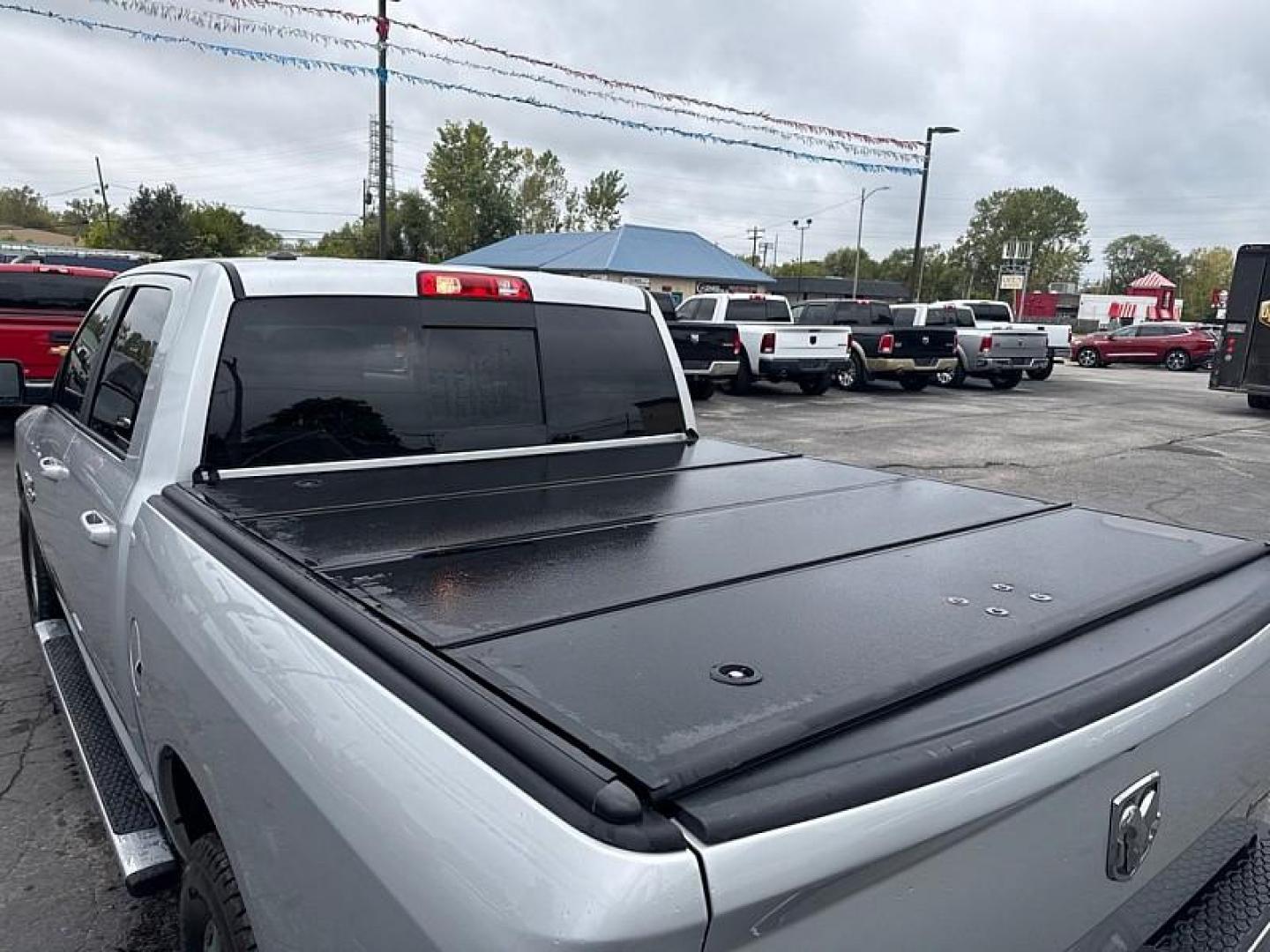 2019 SILVER /BLACK RAM 1500 Classic Tradesman Crew Cab SWB 2WD (1C6RR6LG2KS) with an 3.6L V6 DOHC 24V FFV engine, 8A transmission, located at 3304 Woodville Road, Northwood, OH, 43619, (419) 210-8019, 41.612694, -83.480743 - Your #1 Destination for Auto Loans and mdash;No Matter Your Credit!At our dealership, we believe everyone deserves the opportunity to drive their dream car and mdash;whether you have good credit, bad credit, or no credit at all. With a wide selection of hundreds of cars, trucks, and SUVs, you'll fin - Photo#12
