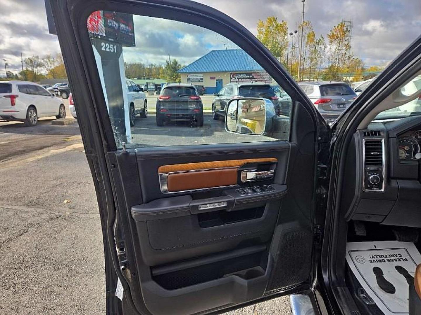 2017 BLACK /BROWN RAM 1500 Longhorn Crew Cab SWB 4WD (1C6RR7PM2HS) with an 3.0L V6 DIESEL engine, 8A transmission, located at 3304 Woodville Road, Northwood, OH, 43619, (419) 210-8019, 41.612694, -83.480743 - Your #1 Destination for Auto Loans and mdash;No Matter Your Credit!At our dealership, we believe everyone deserves the opportunity to drive their dream car and mdash;whether you have good credit, bad credit, or no credit at all. With a wide selection of hundreds of cars, trucks, and SUVs, you'll fin - Photo#8