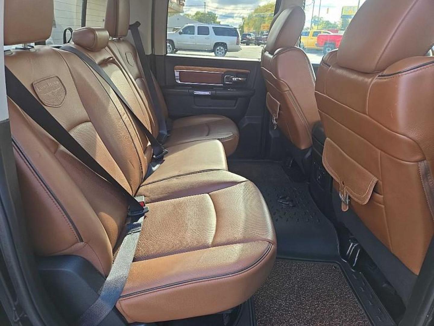 2017 BLACK /BROWN RAM 1500 Longhorn Crew Cab SWB 4WD (1C6RR7PM2HS) with an 3.0L V6 DIESEL engine, 8A transmission, located at 3304 Woodville Road, Northwood, OH, 43619, (419) 210-8019, 41.612694, -83.480743 - Your #1 Destination for Auto Loans and mdash;No Matter Your Credit!At our dealership, we believe everyone deserves the opportunity to drive their dream car and mdash;whether you have good credit, bad credit, or no credit at all. With a wide selection of hundreds of cars, trucks, and SUVs, you'll fin - Photo#15