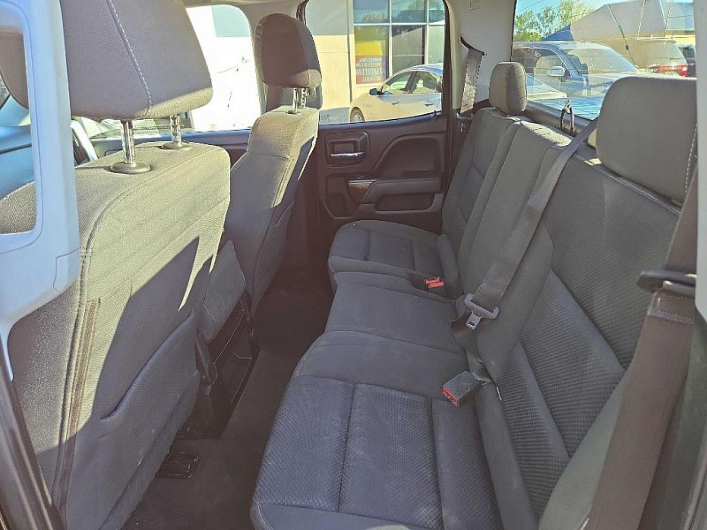 2019 BLACK /BLACK GMC Sierra 1500 SLE Double Cab 4WD (2GTV2MECXK1) with an 5.3L V8 OHV 16V engine, 6A transmission, located at 3304 Woodville Road, Northwood, OH, 43619, (419) 210-8019, 41.612694, -83.480743 - Your #1 Destination for Auto Loans and mdash;No Matter Your Credit!At our dealership, we believe everyone deserves the opportunity to drive their dream car and mdash;whether you have good credit, bad credit, or no credit at all. With a wide selection of hundreds of cars, trucks, and SUVs, you'll fin- Photo#10