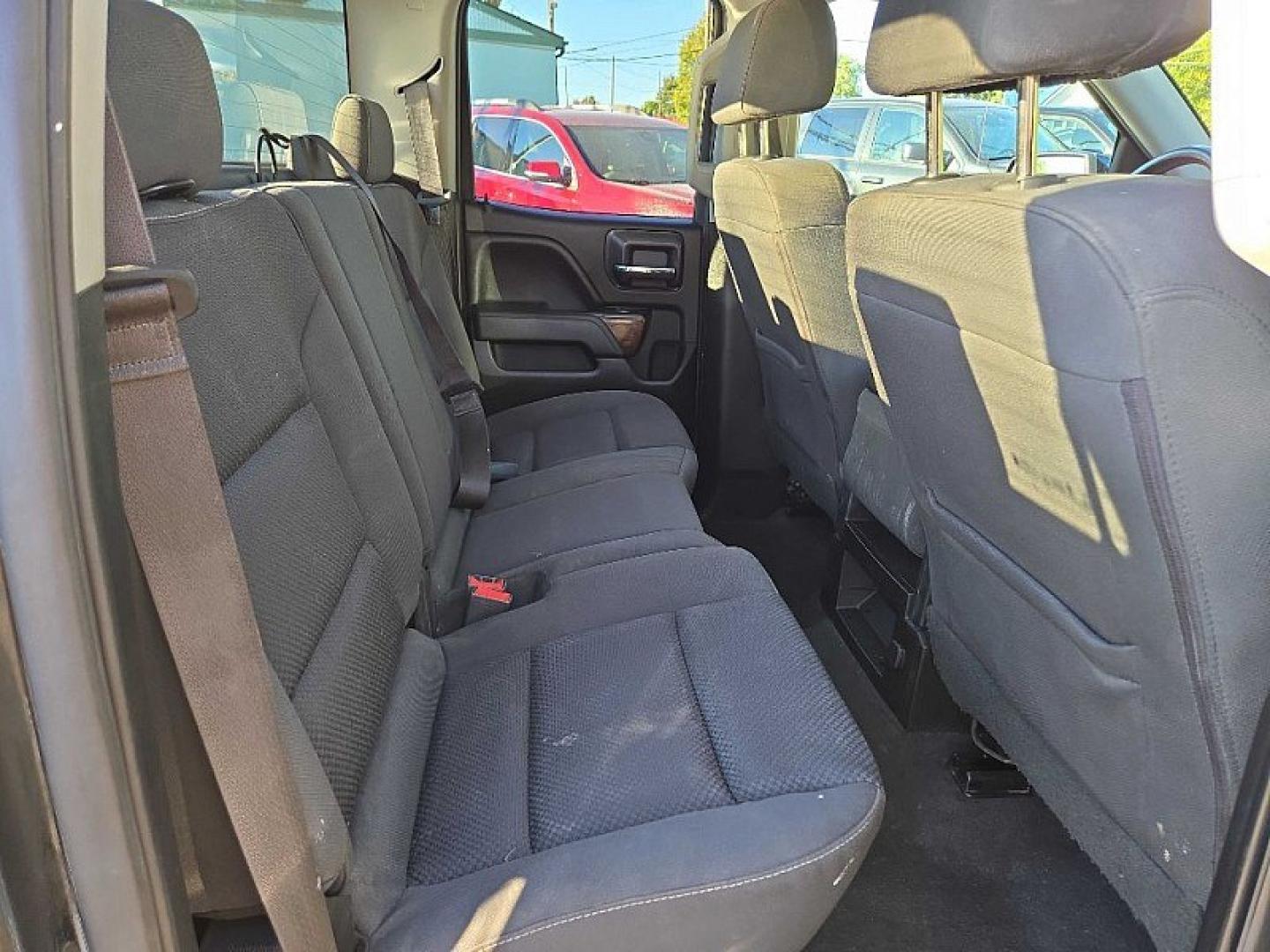 2019 BLACK /BLACK GMC Sierra 1500 SLE Double Cab 4WD (2GTV2MECXK1) with an 5.3L V8 OHV 16V engine, 6A transmission, located at 3304 Woodville Road, Northwood, OH, 43619, (419) 210-8019, 41.612694, -83.480743 - Your #1 Destination for Auto Loans and mdash;No Matter Your Credit!At our dealership, we believe everyone deserves the opportunity to drive their dream car and mdash;whether you have good credit, bad credit, or no credit at all. With a wide selection of hundreds of cars, trucks, and SUVs, you'll fin- Photo#12