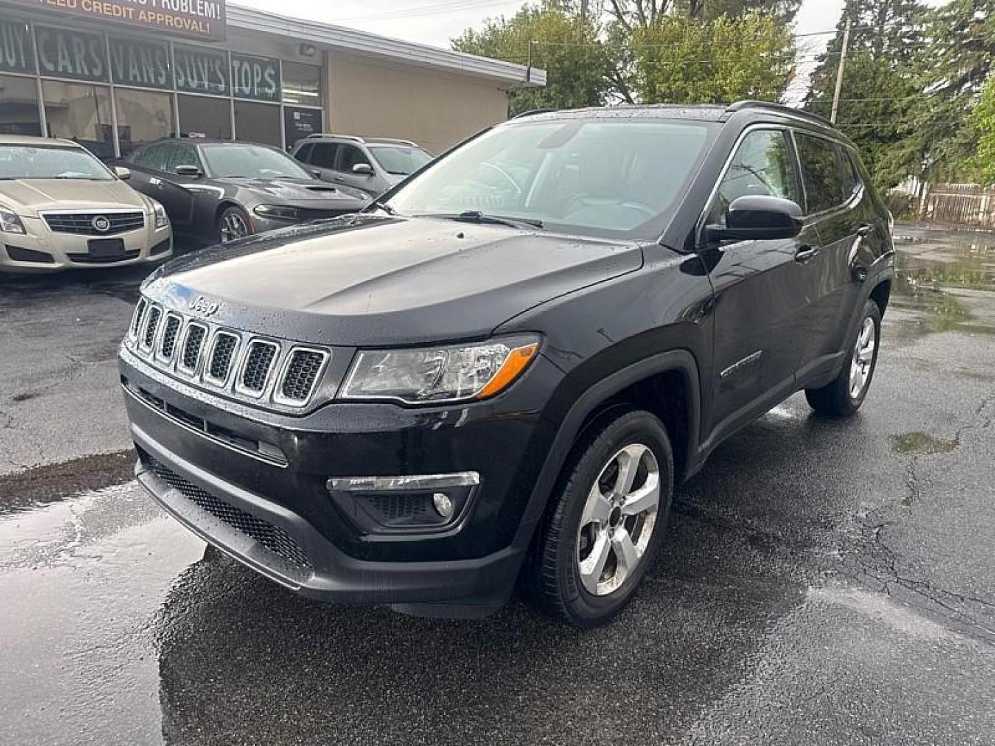 2018 BLACK /BLACK Jeep Compass Sport 4WD (3C4NJDBB9JT) with an 2.4L L4 DOHC 16V engine, Automatic 9-Spd transmission, located at 3304 Woodville Road, Northwood, OH, 43619, (419) 210-8019, 41.612694, -83.480743 - Your #1 Destination for Auto Loans and mdash;No Matter Your Credit!At our dealership, we believe everyone deserves the opportunity to drive their dream car and mdash;whether you have good credit, bad credit, or no credit at all. With a wide selection of hundreds of cars, trucks, and SUVs, you'll fin - Photo#0