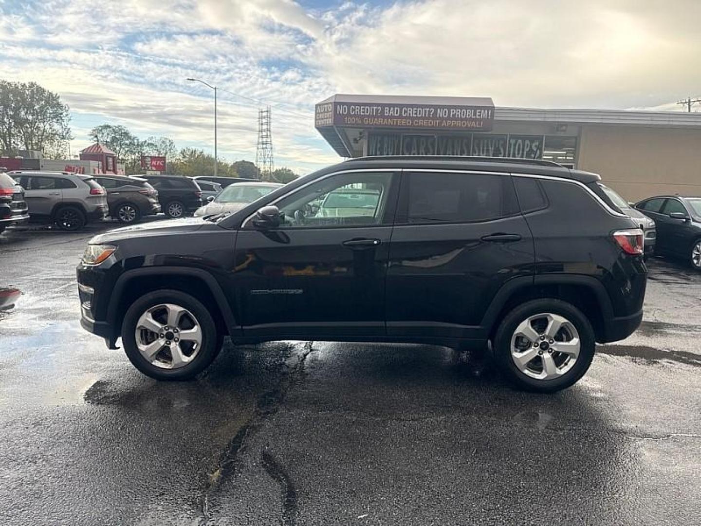 2018 BLACK /BLACK Jeep Compass Sport 4WD (3C4NJDBB9JT) with an 2.4L L4 DOHC 16V engine, Automatic 9-Spd transmission, located at 3304 Woodville Road, Northwood, OH, 43619, (419) 210-8019, 41.612694, -83.480743 - Your #1 Destination for Auto Loans and mdash;No Matter Your Credit!At our dealership, we believe everyone deserves the opportunity to drive their dream car and mdash;whether you have good credit, bad credit, or no credit at all. With a wide selection of hundreds of cars, trucks, and SUVs, you'll fin - Photo#1