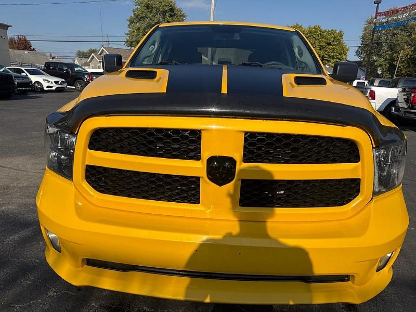 2019 YELLOW /BLACK RAM 1500 Tradesman Crew Cab SWB 4WD (1C6RR7KT3KS) with an 5.7L V8 OHV 16V engine, 8A transmission, located at 3304 Woodville Road, Northwood, OH, 43619, (419) 210-8019, 41.612694, -83.480743 - Your #1 Destination for Auto Loans and mdash;No Matter Your Credit!At our dealership, we believe everyone deserves the opportunity to drive their dream car and mdash;whether you have good credit, bad credit, or no credit at all. With a wide selection of hundreds of cars, trucks, and SUVs, you'll fin - Photo#7