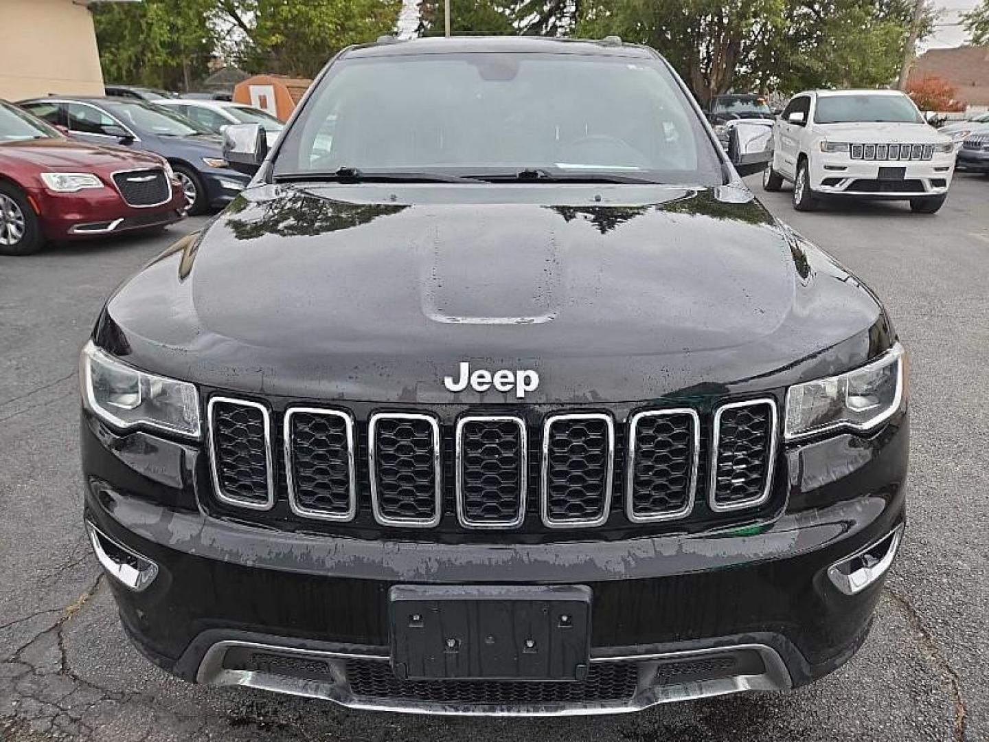 2019 BLACK /BLACK Jeep Grand Cherokee Limited 4WD (1C4RJFBG9KC) with an 3.6L V6 DOHC 24V engine, 8A transmission, located at 3304 Woodville Road, Northwood, OH, 43619, (419) 210-8019, 41.612694, -83.480743 - Your #1 Destination for Auto Loans and mdash;No Matter Your Credit!At our dealership, we believe everyone deserves the opportunity to drive their dream car and mdash;whether you have good credit, bad credit, or no credit at all. With a wide selection of hundreds of cars, trucks, and SUVs, you'll fin - Photo#7