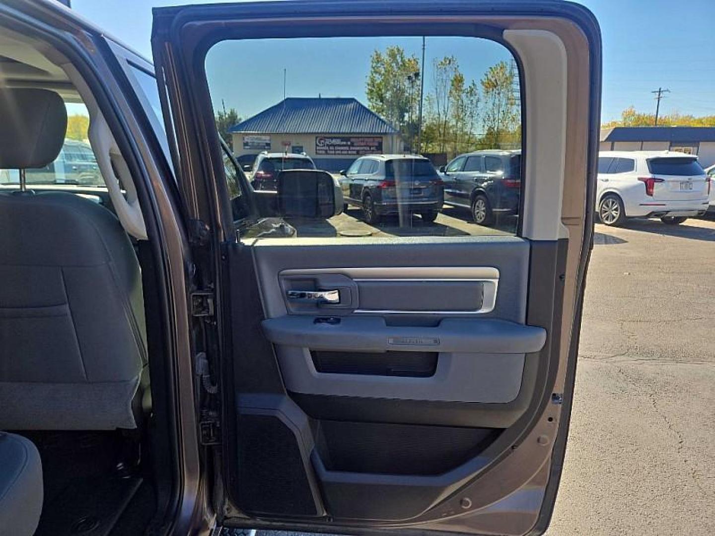 2018 BROWN /BLACK RAM 1500 SLT Crew Cab SWB 4WD (1C6RR7LM7JS) with an 3.0L V6 DIESEL engine, 8A transmission, located at 3304 Woodville Road, Northwood, OH, 43619, (419) 210-8019, 41.612694, -83.480743 - Your #1 Destination for Auto Loans and mdash;No Matter Your Credit!At our dealership, we believe everyone deserves the opportunity to drive their dream car and mdash;whether you have good credit, bad credit, or no credit at all. With a wide selection of hundreds of cars, trucks, and SUVs, you'll fin - Photo#13