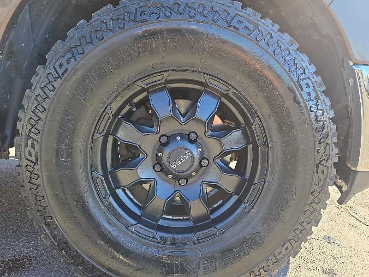 2018 BROWN /BLACK RAM 1500 SLT Crew Cab SWB 4WD (1C6RR7LM7JS) with an 3.0L V6 DIESEL engine, 8A transmission, located at 3304 Woodville Road, Northwood, OH, 43619, (419) 210-8019, 41.612694, -83.480743 - Your #1 Destination for Auto Loans and mdash;No Matter Your Credit!At our dealership, we believe everyone deserves the opportunity to drive their dream car and mdash;whether you have good credit, bad credit, or no credit at all. With a wide selection of hundreds of cars, trucks, and SUVs, you'll fin - Photo#17