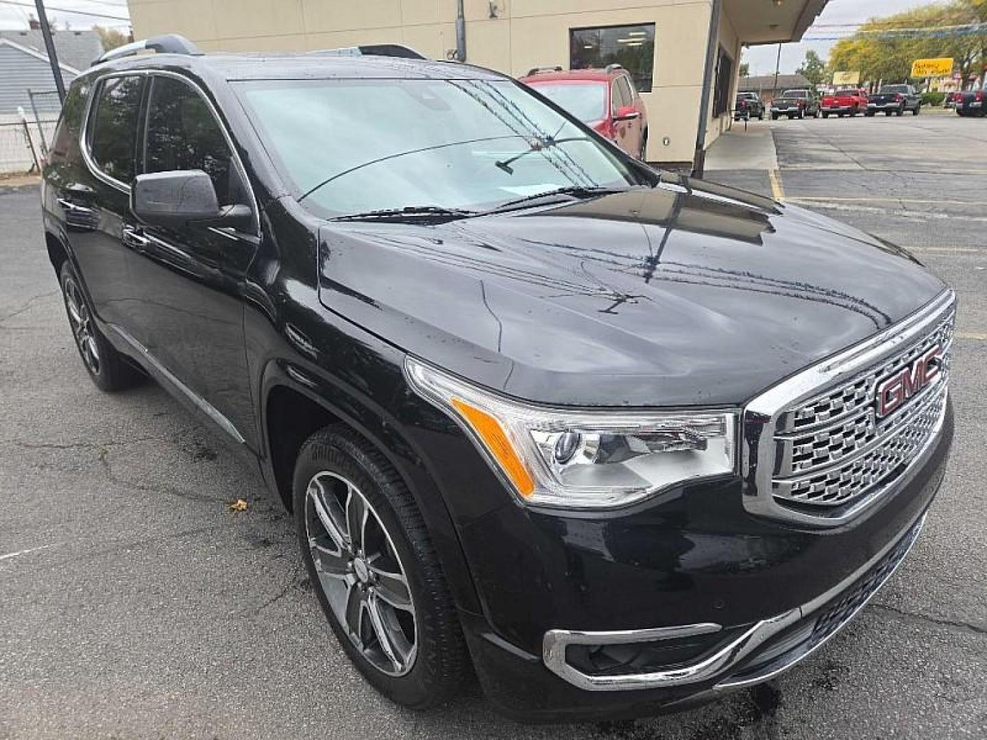 2019 BLACK /BLACK GMC Acadia Denali FWD (1GKKNPLS8KZ) with an 3.6L V6 DOHC 24V engine, 6A transmission, located at 3304 Woodville Road, Northwood, OH, 43619, (419) 210-8019, 41.612694, -83.480743 - Your #1 Destination for Auto Loans and mdash;No Matter Your Credit!At our dealership, we believe everyone deserves the opportunity to drive their dream car and mdash;whether you have good credit, bad credit, or no credit at all. With a wide selection of hundreds of cars, trucks, and SUVs, you'll fin - Photo#6