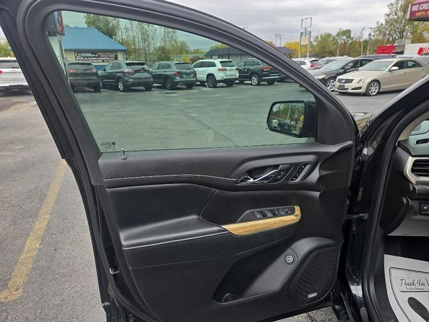 2019 BLACK /BLACK GMC Acadia Denali FWD (1GKKNPLS8KZ) with an 3.6L V6 DOHC 24V engine, 6A transmission, located at 3304 Woodville Road, Northwood, OH, 43619, (419) 210-8019, 41.612694, -83.480743 - Your #1 Destination for Auto Loans and mdash;No Matter Your Credit!At our dealership, we believe everyone deserves the opportunity to drive their dream car and mdash;whether you have good credit, bad credit, or no credit at all. With a wide selection of hundreds of cars, trucks, and SUVs, you'll fin - Photo#8