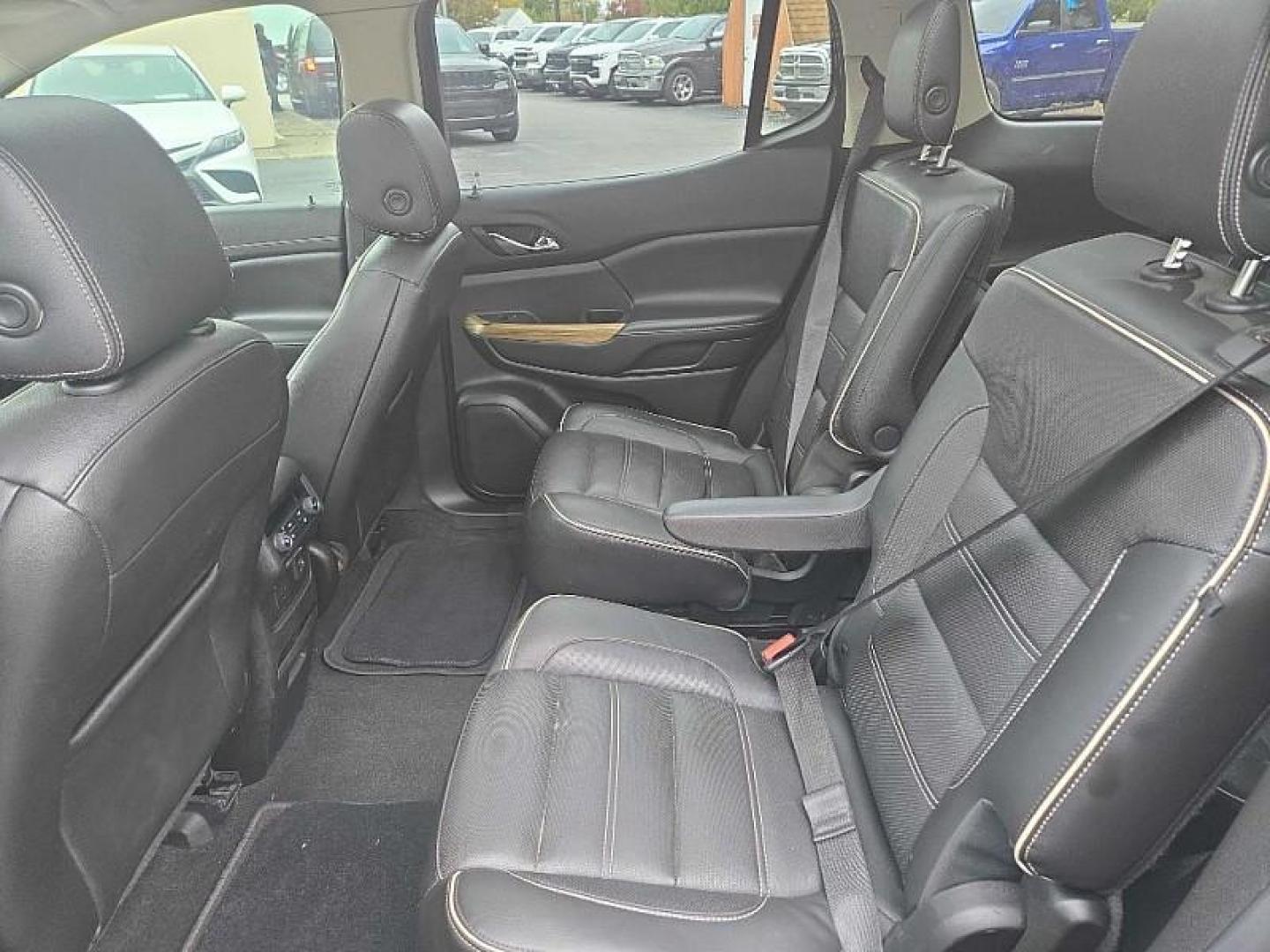 2019 BLACK /BLACK GMC Acadia Denali FWD (1GKKNPLS8KZ) with an 3.6L V6 DOHC 24V engine, 6A transmission, located at 3304 Woodville Road, Northwood, OH, 43619, (419) 210-8019, 41.612694, -83.480743 - Your #1 Destination for Auto Loans and mdash;No Matter Your Credit!At our dealership, we believe everyone deserves the opportunity to drive their dream car and mdash;whether you have good credit, bad credit, or no credit at all. With a wide selection of hundreds of cars, trucks, and SUVs, you'll fin - Photo#11