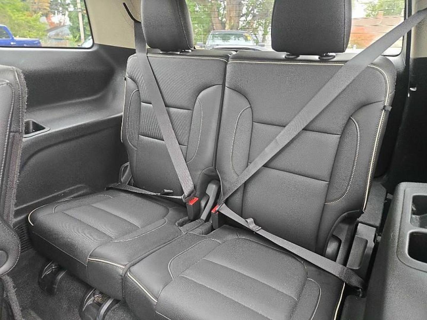 2019 BLACK /BLACK GMC Acadia Denali FWD (1GKKNPLS8KZ) with an 3.6L V6 DOHC 24V engine, 6A transmission, located at 3304 Woodville Road, Northwood, OH, 43619, (419) 210-8019, 41.612694, -83.480743 - Your #1 Destination for Auto Loans and mdash;No Matter Your Credit!At our dealership, we believe everyone deserves the opportunity to drive their dream car and mdash;whether you have good credit, bad credit, or no credit at all. With a wide selection of hundreds of cars, trucks, and SUVs, you'll fin - Photo#12