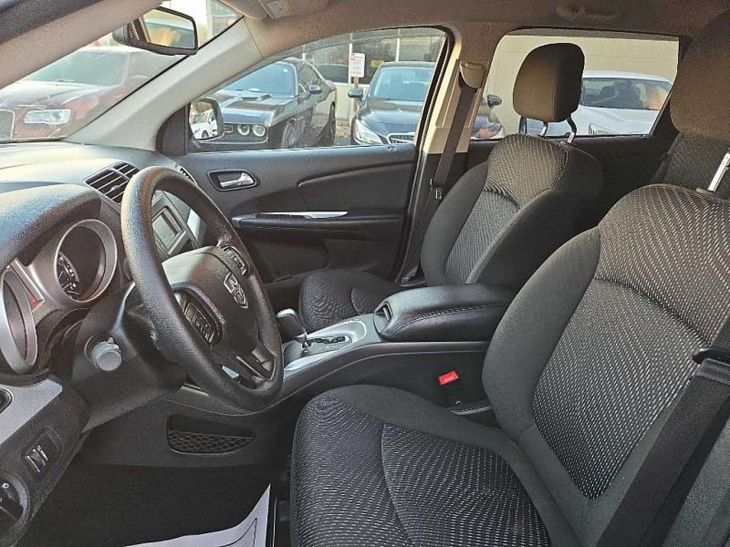 2020 SILVER /BLACK Dodge Journey SE Value (3C4PDCAB6LT) with an 2.4L L4 DOHC 16V engine, 6A transmission, located at 3304 Woodville Road, Northwood, OH, 43619, (419) 210-8019, 41.612694, -83.480743 - Your #1 Destination for Auto Loans and mdash;No Matter Your Credit!At our dealership, we believe everyone deserves the opportunity to drive their dream car and mdash;whether you have good credit, bad credit, or no credit at all. With a wide selection of hundreds of cars, trucks, and SUVs, you'll fin - Photo#9