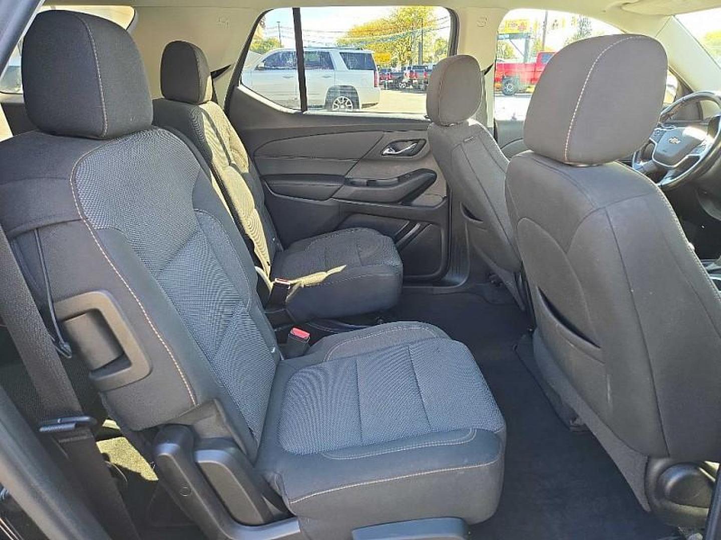 2021 BLACK /BLACK Chevrolet Traverse LT Cloth AWD (1GNEVGKW7MJ) with an 3.6L V6 DOHC 24V engine, 9A transmission, located at 3304 Woodville Road, Northwood, OH, 43619, (419) 210-8019, 41.612694, -83.480743 - Photo#36