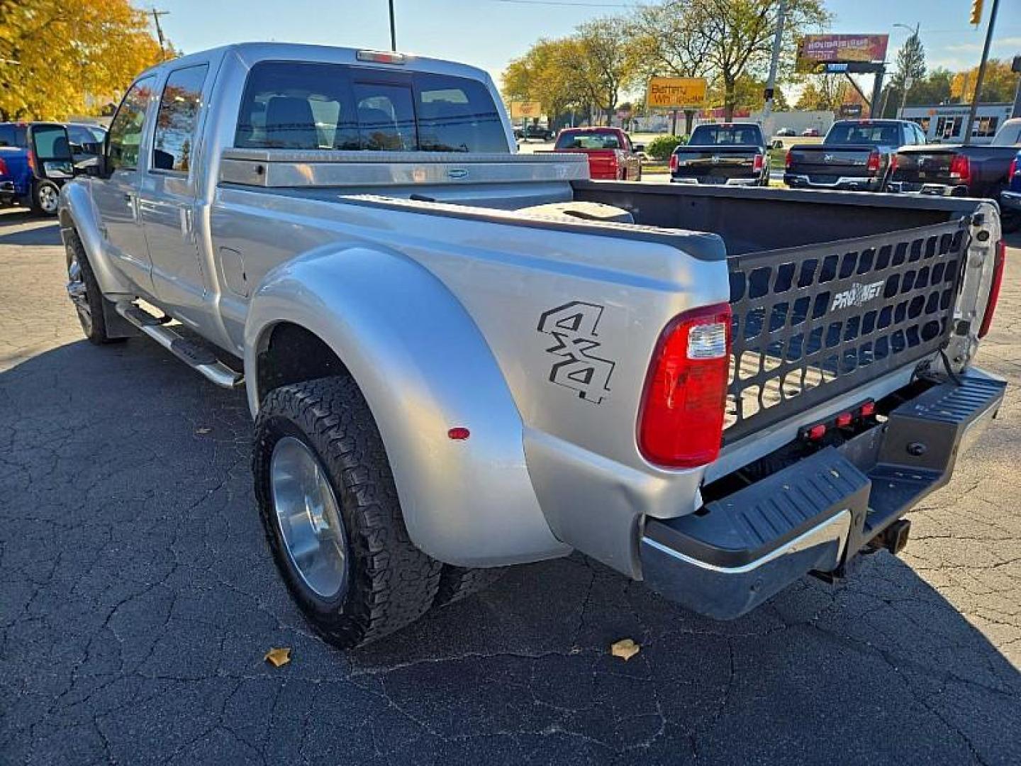 2015 SILVER /BLACK Ford F-350 SD King Ranch Crew Cab Long Bed DRW 4WD (1FT8W3DT0FE) with an 6.7L V8 OHV 16V DIESEL engine, 6-Speed Automatic transmission, located at 3304 Woodville Road, Northwood, OH, 43619, (419) 210-8019, 41.612694, -83.480743 - Photo#2