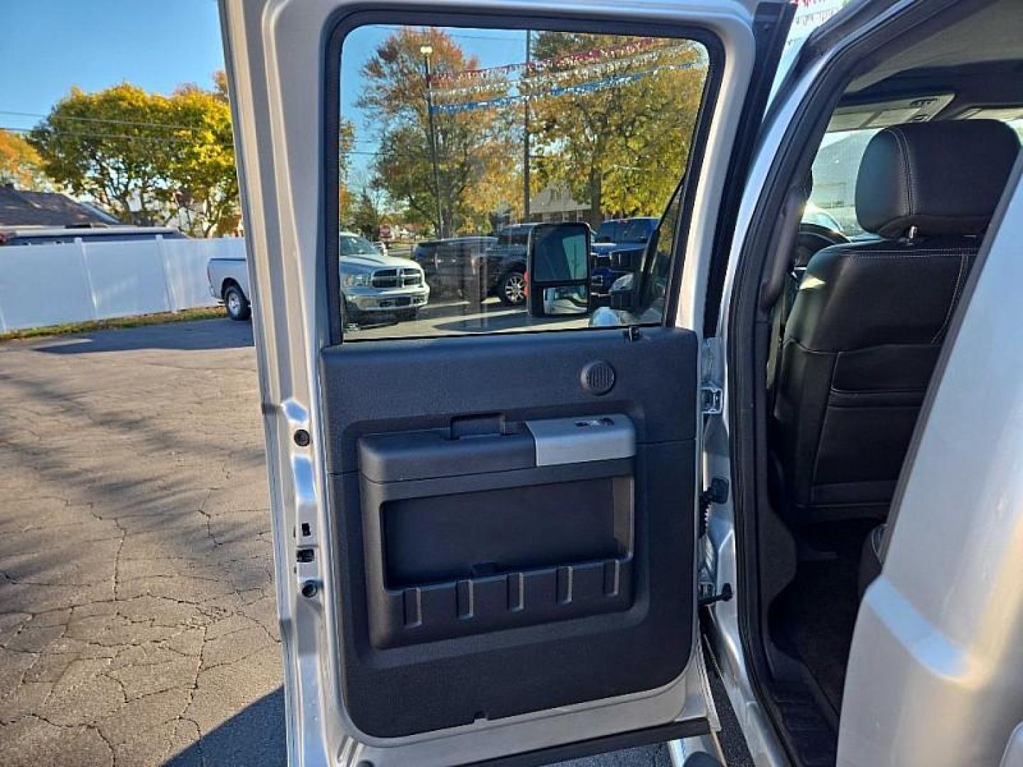 2015 SILVER /BLACK Ford F-350 SD King Ranch Crew Cab Long Bed DRW 4WD (1FT8W3DT0FE) with an 6.7L V8 OHV 16V DIESEL engine, 6-Speed Automatic transmission, located at 3304 Woodville Road, Northwood, OH, 43619, (419) 210-8019, 41.612694, -83.480743 - Photo#10