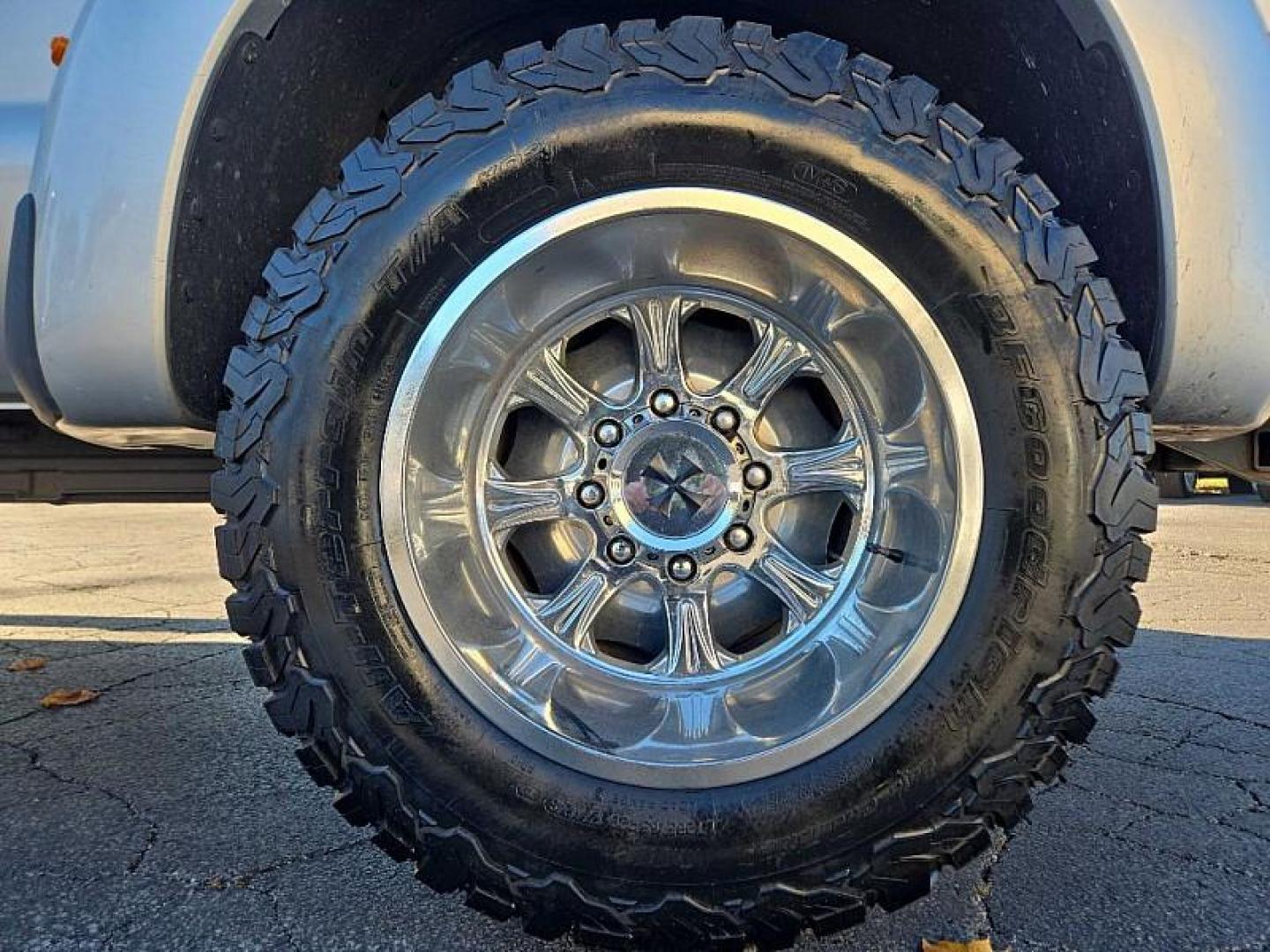 2015 SILVER /BLACK Ford F-350 SD King Ranch Crew Cab Long Bed DRW 4WD (1FT8W3DT0FE) with an 6.7L V8 OHV 16V DIESEL engine, 6-Speed Automatic transmission, located at 3304 Woodville Road, Northwood, OH, 43619, (419) 210-8019, 41.612694, -83.480743 - Photo#18