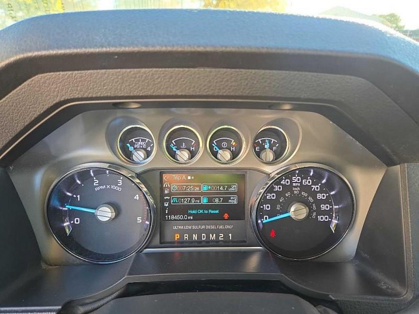 2015 SILVER /BLACK Ford F-350 SD King Ranch Crew Cab Long Bed DRW 4WD (1FT8W3DT0FE) with an 6.7L V8 OHV 16V DIESEL engine, 6-Speed Automatic transmission, located at 3304 Woodville Road, Northwood, OH, 43619, (419) 210-8019, 41.612694, -83.480743 - Photo#19