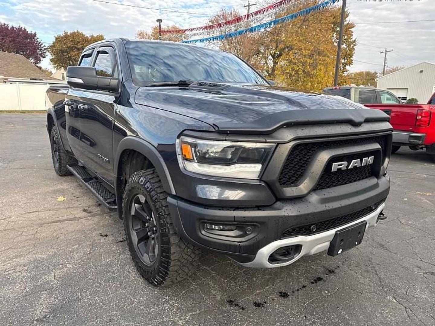 2019 GRAY /BLACK RAM 1500 Rebel Quad Cab 4WD (1C6SRFET0KN) with an 3.6L V6 FFV engine, 8A transmission, located at 3304 Woodville Road, Northwood, OH, 43619, (419) 210-8019, 41.612694, -83.480743 - Your #1 Destination for Auto Loans and mdash;No Matter Your Credit!At our dealership, we believe everyone deserves the opportunity to drive their dream car and mdash;whether you have good credit, bad credit, or no credit at all. With a wide selection of hundreds of cars, trucks, and SUVs, you'll fin - Photo#6