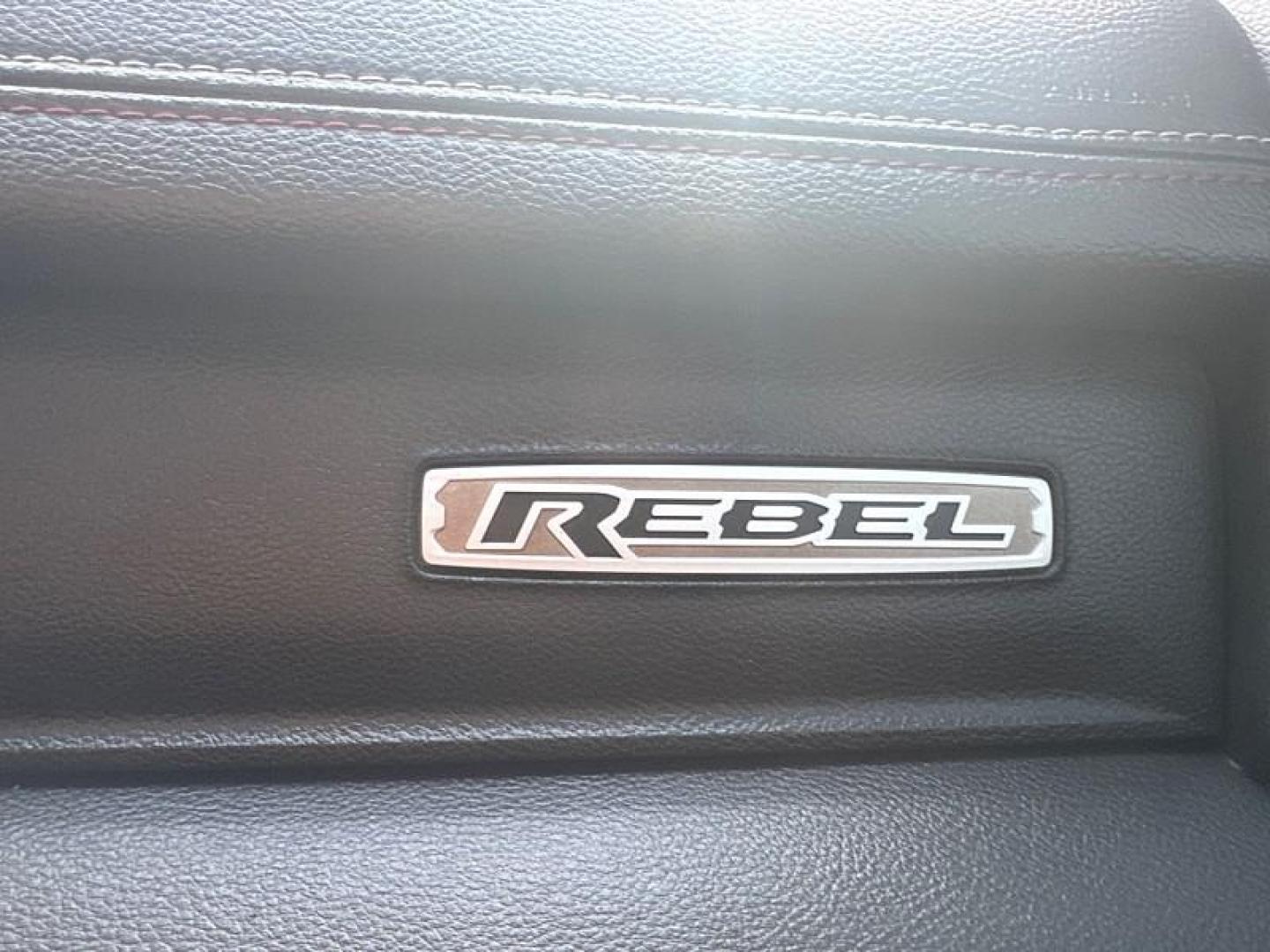 2019 GRAY /BLACK RAM 1500 Rebel Quad Cab 4WD (1C6SRFET0KN) with an 3.6L V6 FFV engine, 8A transmission, located at 3304 Woodville Road, Northwood, OH, 43619, (419) 210-8019, 41.612694, -83.480743 - Your #1 Destination for Auto Loans and mdash;No Matter Your Credit!At our dealership, we believe everyone deserves the opportunity to drive their dream car and mdash;whether you have good credit, bad credit, or no credit at all. With a wide selection of hundreds of cars, trucks, and SUVs, you'll fin - Photo#23