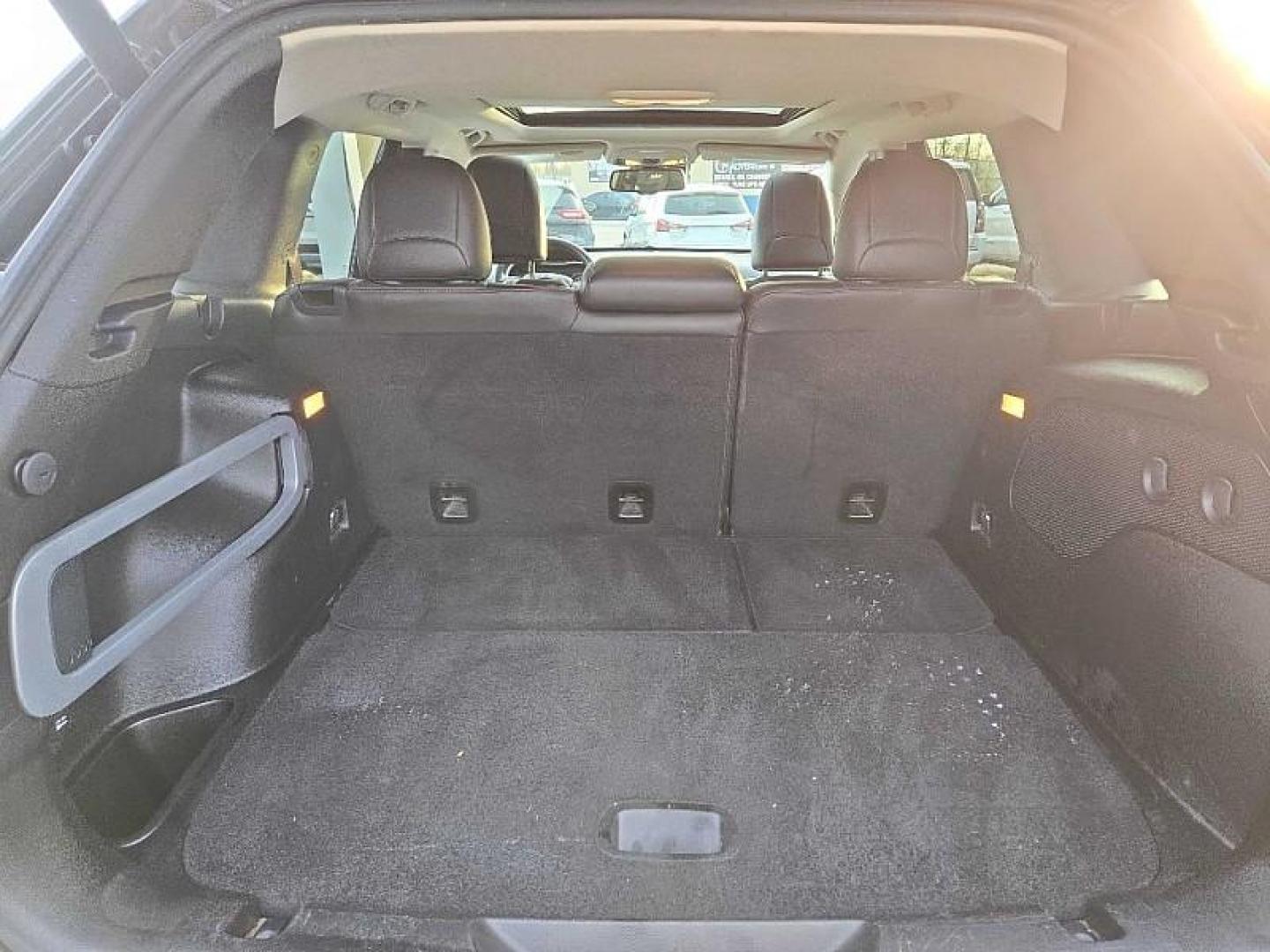 2015 BLACK /BLACK Jeep Cherokee Trailhawk 4WD (1C4PJMBS4FW) with an 3.2L V6 DOHC 24V engine, 9-Speed Automatic transmission, located at 3304 Woodville Road, Northwood, OH, 43619, (419) 210-8019, 41.612694, -83.480743 - Your #1 Destination for Auto Loans and mdash;No Matter Your Credit!At our dealership, we believe everyone deserves the opportunity to drive their dream car and mdash;whether you have good credit, bad credit, or no credit at all. With a wide selection of hundreds of cars, trucks, and SUVs, you'll fin - Photo#12