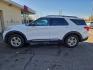 2022 WHITE /BLACK Ford Explorer XLT AWD (1FMSK8DH6NG) with an 2.3L L4 DOHC 16V engine, 10A transmission, located at 3304 Woodville Road, Northwood, OH, 43619, (419) 210-8019, 41.612694, -83.480743 - Your #1 Destination for Auto Loans and mdash;No Matter Your Credit!At our dealership, we believe everyone deserves the opportunity to drive their dream car and mdash;whether you have good credit, bad credit, or no credit at all. With a wide selection of hundreds of cars, trucks, and SUVs, you'll fin - Photo#1