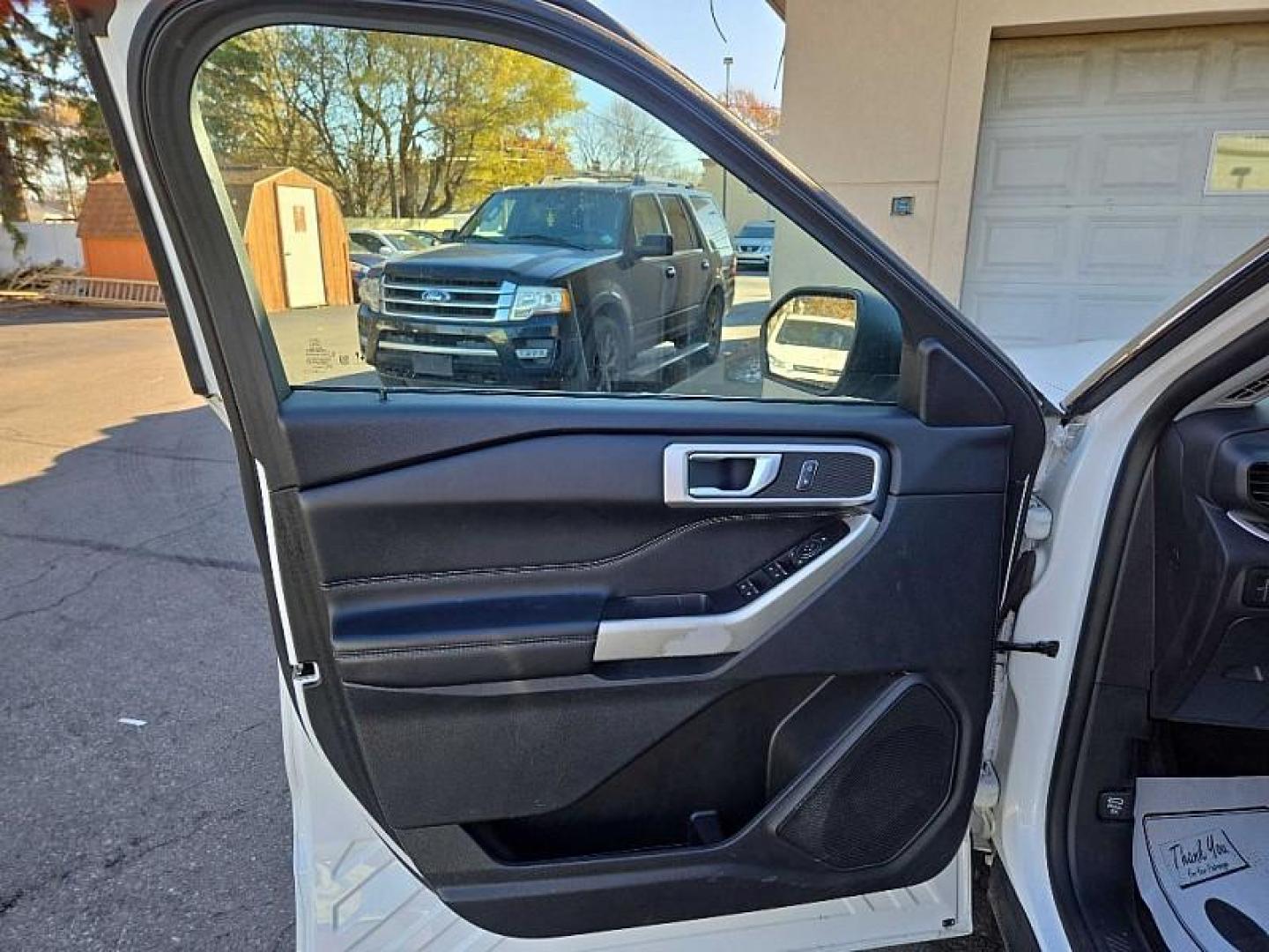 2022 WHITE /BLACK Ford Explorer XLT AWD (1FMSK8DH6NG) with an 2.3L L4 DOHC 16V engine, 10A transmission, located at 3304 Woodville Road, Northwood, OH, 43619, (419) 210-8019, 41.612694, -83.480743 - Your #1 Destination for Auto Loans and mdash;No Matter Your Credit!At our dealership, we believe everyone deserves the opportunity to drive their dream car and mdash;whether you have good credit, bad credit, or no credit at all. With a wide selection of hundreds of cars, trucks, and SUVs, you'll fin - Photo#8