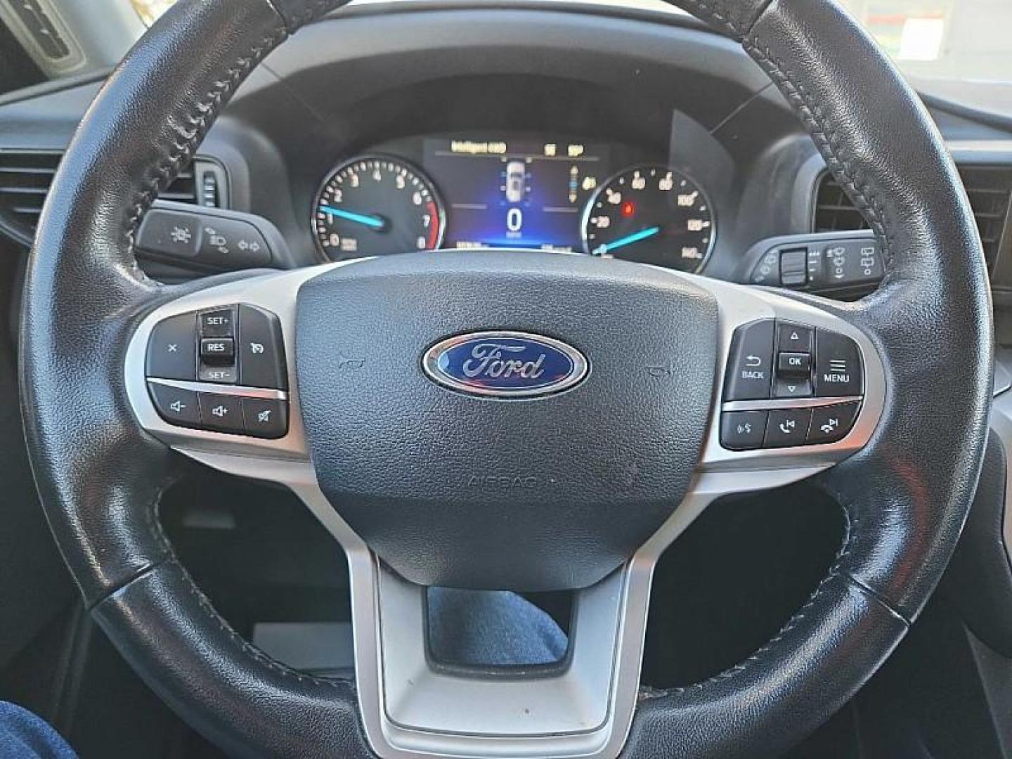 2022 WHITE /BLACK Ford Explorer XLT AWD (1FMSK8DH6NG) with an 2.3L L4 DOHC 16V engine, 10A transmission, located at 3304 Woodville Road, Northwood, OH, 43619, (419) 210-8019, 41.612694, -83.480743 - Your #1 Destination for Auto Loans and mdash;No Matter Your Credit!At our dealership, we believe everyone deserves the opportunity to drive their dream car and mdash;whether you have good credit, bad credit, or no credit at all. With a wide selection of hundreds of cars, trucks, and SUVs, you'll fin - Photo#20