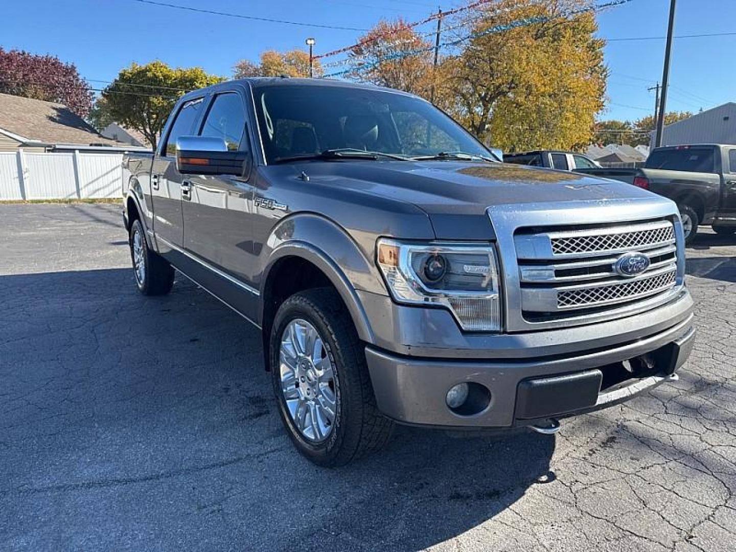2014 GRAY /BLACK Ford F-150 XL SuperCrew 5.5-ft. Bed 4WD (1FTFW1EFXEF) with an 5.0L V8 engine, 6-Speed Automatic transmission, located at 3304 Woodville Road, Northwood, OH, 43619, (419) 210-8019, 41.612694, -83.480743 - Photo#6
