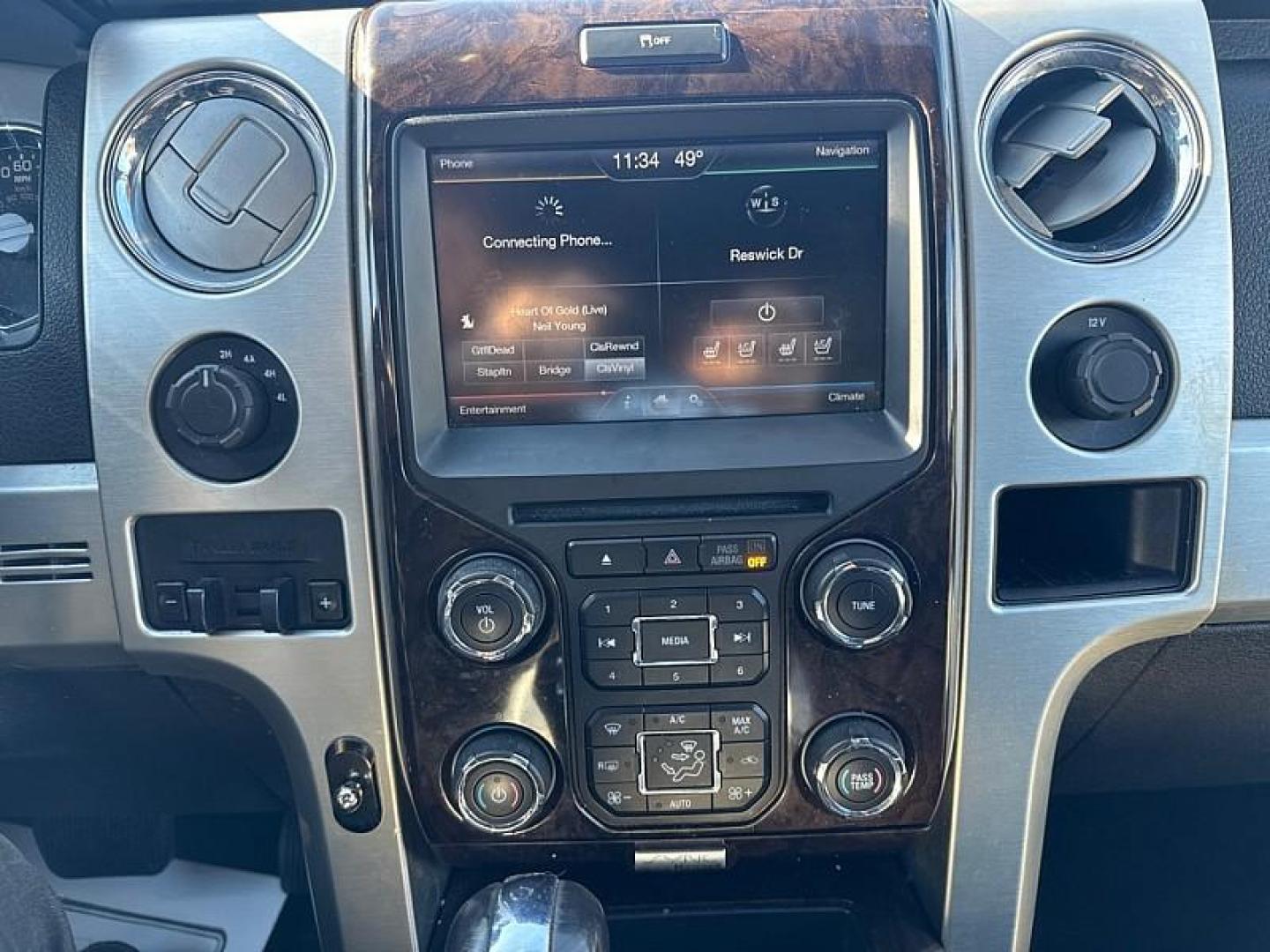 2014 GRAY /BLACK Ford F-150 XL SuperCrew 5.5-ft. Bed 4WD (1FTFW1EFXEF) with an 5.0L V8 engine, 6-Speed Automatic transmission, located at 3304 Woodville Road, Northwood, OH, 43619, (419) 210-8019, 41.612694, -83.480743 - Photo#21