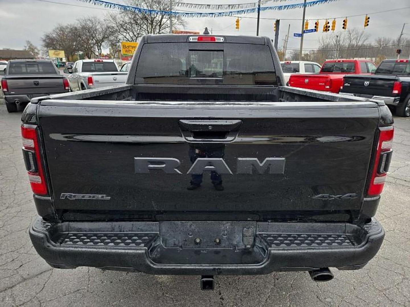 2022 BLACK RAM 1500 Rebel Crew Cab SB 4WD (1C6SRFLT2NN) with an 5.7L V8 OHV 16V engine, 8A transmission, located at 3304 Woodville Road, Northwood, OH, 43619, (419) 210-8019, 41.612694, -83.480743 - Your #1 Destination for Auto Loans and mdash;No Matter Your Credit!At our dealership, we believe everyone deserves the opportunity to drive their dream car and mdash;whether you have good credit, bad credit, or no credit at all. With a wide selection of hundreds of cars, trucks, and SUVs, you'll fin - Photo#0