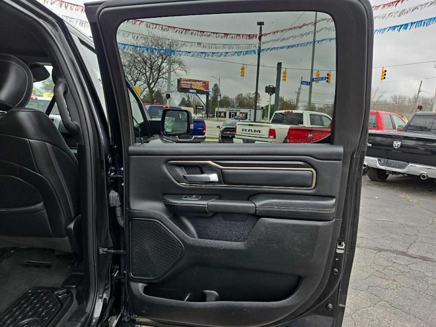 2022 BLACK RAM 1500 Rebel Crew Cab SB 4WD (1C6SRFLT2NN) with an 5.7L V8 OHV 16V engine, 8A transmission, located at 3304 Woodville Road, Northwood, OH, 43619, (419) 210-8019, 41.612694, -83.480743 - Your #1 Destination for Auto Loans and mdash;No Matter Your Credit!At our dealership, we believe everyone deserves the opportunity to drive their dream car and mdash;whether you have good credit, bad credit, or no credit at all. With a wide selection of hundreds of cars, trucks, and SUVs, you'll fin - Photo#13