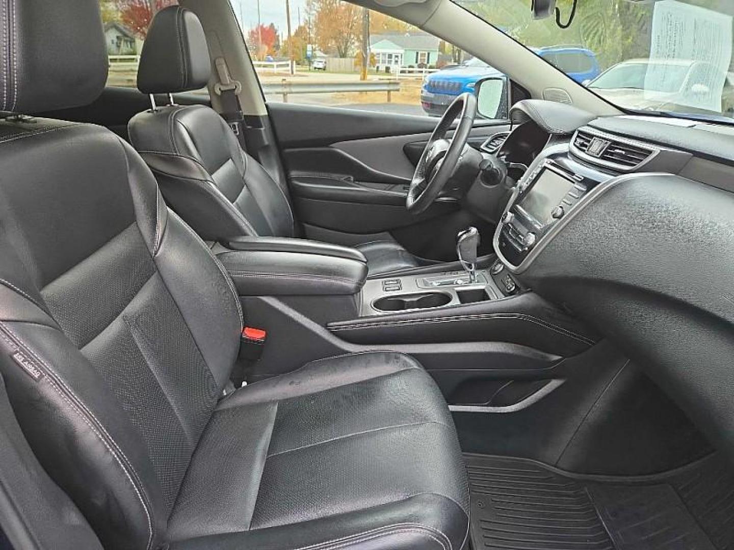 2020 BLUE /BLACK Nissan Murano SL AWD (5N1AZ2CS9LN) with an 3.5L V6 DOHC 24V engine, CVT transmission, located at 3304 Woodville Road, Northwood, OH, 43619, (419) 210-8019, 41.612694, -83.480743 - Your #1 Destination for Auto Loans and mdash;No Matter Your Credit!At our dealership, we believe everyone deserves the opportunity to drive their dream car and mdash;whether you have good credit, bad credit, or no credit at all. With a wide selection of hundreds of cars, trucks, and SUVs, you'll fin - Photo#16