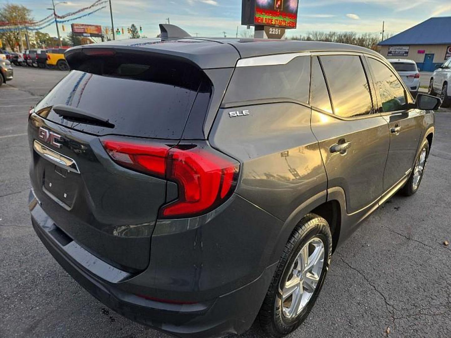 2020 GRAY /BLACK GMC Terrain SLE (3GKALMEV8LL) with an 1.4L L4 DOHC 16V TURBO engine, 6A transmission, located at 3304 Woodville Road, Northwood, OH, 43619, (419) 210-8019, 41.612694, -83.480743 - Your #1 Destination for Auto Loans and mdash;No Matter Your Credit!At our dealership, we believe everyone deserves the opportunity to drive their dream car and mdash;whether you have good credit, bad credit, or no credit at all. With a wide selection of hundreds of cars, trucks, and SUVs, you'll fin - Photo#3