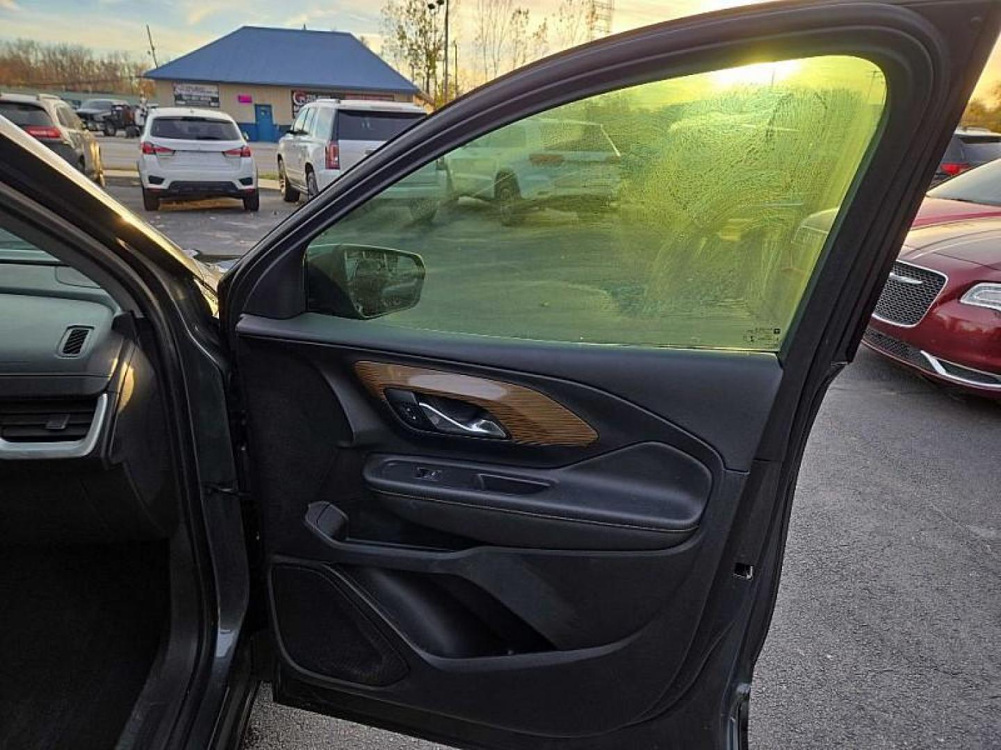 2020 GRAY /BLACK GMC Terrain SLE (3GKALMEV8LL) with an 1.4L L4 DOHC 16V TURBO engine, 6A transmission, located at 3304 Woodville Road, Northwood, OH, 43619, (419) 210-8019, 41.612694, -83.480743 - Your #1 Destination for Auto Loans and mdash;No Matter Your Credit!At our dealership, we believe everyone deserves the opportunity to drive their dream car and mdash;whether you have good credit, bad credit, or no credit at all. With a wide selection of hundreds of cars, trucks, and SUVs, you'll fin - Photo#15