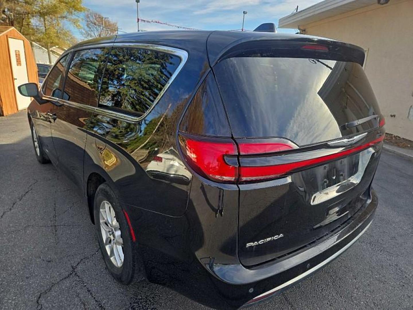 2024 BLACK /BLACK Chrysler Pacifica Touring (2C4RC1FG3RR) with an 3.6L V6 DOHC 24V engine, 9A transmission, located at 3304 Woodville Road, Northwood, OH, 43619, (419) 210-8019, 41.612694, -83.480743 - Your #1 Destination for Auto Loans and mdash;No Matter Your Credit!At our dealership, we believe everyone deserves the opportunity to drive their dream car and mdash;whether you have good credit, bad credit, or no credit at all. With a wide selection of hundreds of cars, trucks, and SUVs, you'll fin - Photo#2