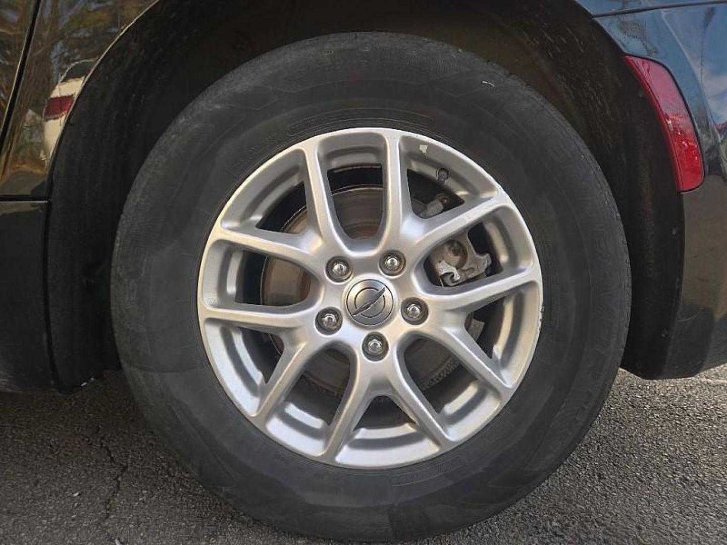 2024 BLACK /BLACK Chrysler Pacifica Touring (2C4RC1FG3RR) with an 3.6L V6 DOHC 24V engine, 9A transmission, located at 3304 Woodville Road, Northwood, OH, 43619, (419) 210-8019, 41.612694, -83.480743 - Your #1 Destination for Auto Loans and mdash;No Matter Your Credit!At our dealership, we believe everyone deserves the opportunity to drive their dream car and mdash;whether you have good credit, bad credit, or no credit at all. With a wide selection of hundreds of cars, trucks, and SUVs, you'll fin - Photo#17