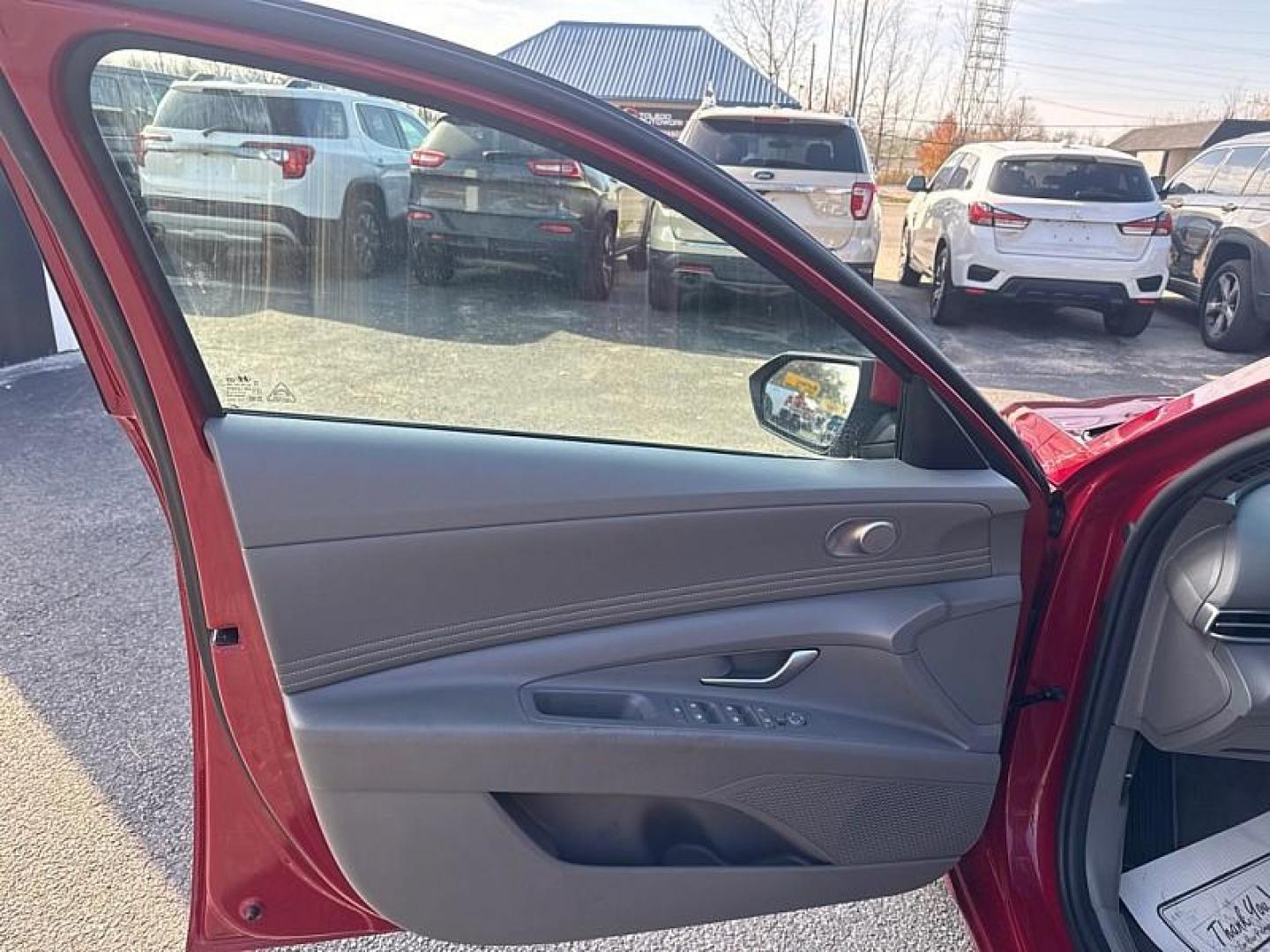 2021 RED /GRAY Hyundai Elantra SEL (KMHLS4AG1MU) with an 1.6L L4 DOHC 16V engine, 6A transmission, located at 3304 Woodville Road, Northwood, OH, 43619, (419) 210-8019, 41.612694, -83.480743 - Your #1 Destination for Auto Loans and mdash;No Matter Your Credit!At our dealership, we believe everyone deserves the opportunity to drive their dream car and mdash;whether you have good credit, bad credit, or no credit at all. With a wide selection of hundreds of cars, trucks, and SUVs, you'll fin - Photo#8