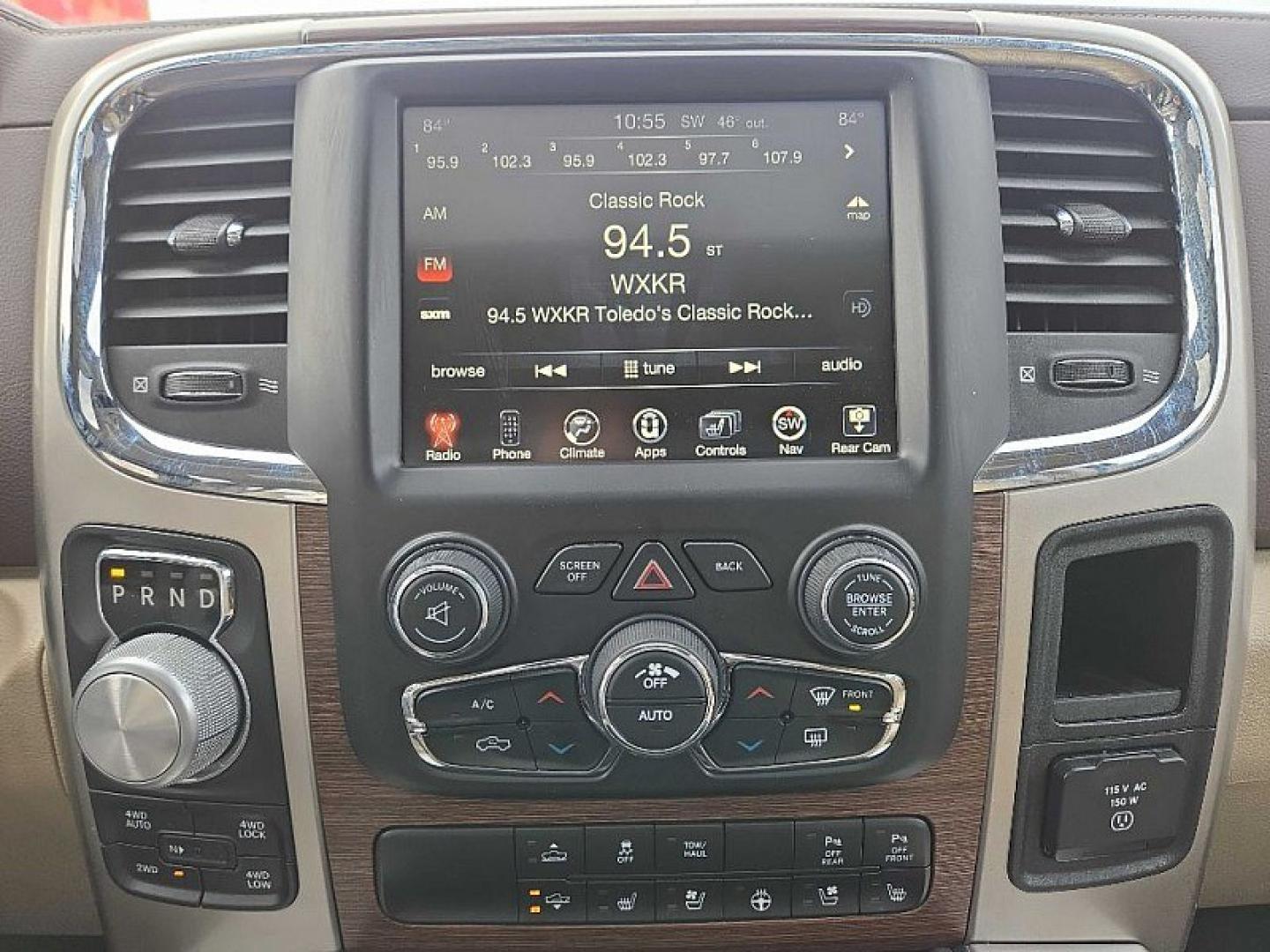 2017 WHITE /BLACK RAM 1500 Laramie Quad Cab 4WD (1C6RR7JM7HS) with an 3.0L V6 DIESEL engine, 8A transmission, located at 3304 Woodville Road, Northwood, OH, 43619, (419) 210-8019, 41.612694, -83.480743 - Your #1 Destination for Auto Loans and mdash;No Matter Your Credit!At our dealership, we believe everyone deserves the opportunity to drive their dream car and mdash;whether you have good credit, bad credit, or no credit at all. With a wide selection of hundreds of cars, trucks, and SUVs, you'll fin- Photo#30