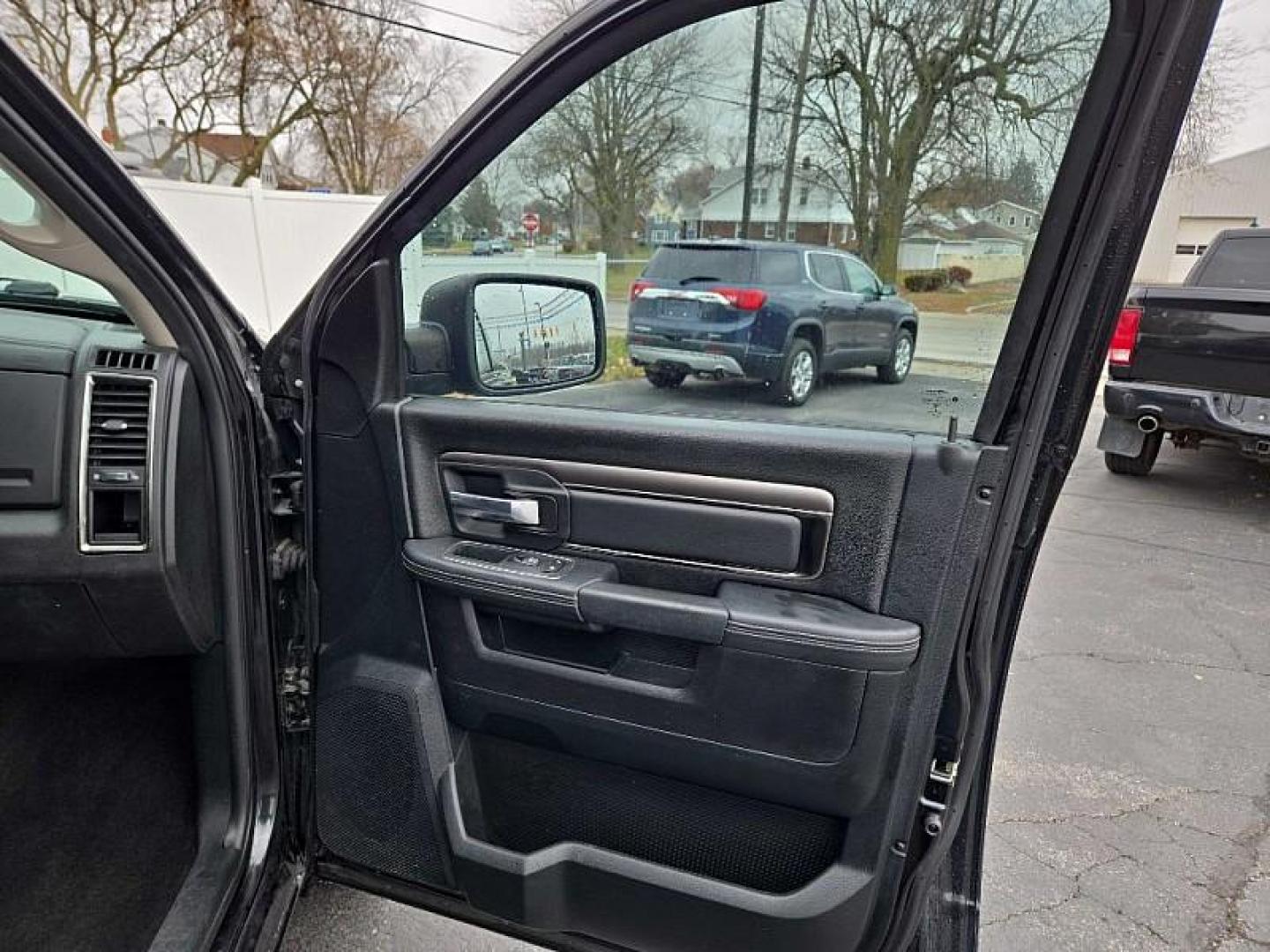 2016 BLACK /BLACK RAM 1500 Sport Crew Cab SWB 2WD (1C6RR6MT1GS) with an 5.7L V8 OHV 16V engine, 6A transmission, located at 3304 Woodville Road, Northwood, OH, 43619, (419) 210-8019, 41.612694, -83.480743 - Your #1 Destination for Auto Loans and mdash;No Matter Your Credit!At our dealership, we believe everyone deserves the opportunity to drive their dream car and mdash;whether you have good credit, bad credit, or no credit at all. With a wide selection of hundreds of cars, trucks, and SUVs, you'll fin - Photo#13