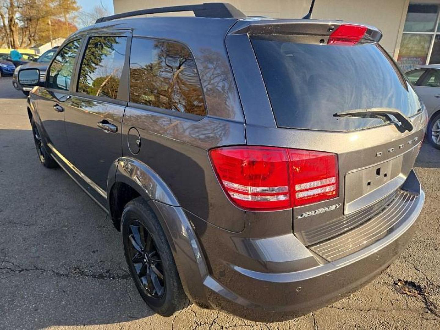 2020 GRAY /BLACK Dodge Journey SE Value (3C4PDCAB0LT) with an 2.4L L4 DOHC 16V engine, 6A transmission, located at 3304 Woodville Road, Northwood, OH, 43619, (419) 210-8019, 41.612694, -83.480743 - Your #1 Destination for Auto Loans and mdash;No Matter Your Credit!At our dealership, we believe everyone deserves the opportunity to drive their dream car and mdash;whether you have good credit, bad credit, or no credit at all. With a wide selection of hundreds of cars, trucks, and SUVs, you'll fin - Photo#1