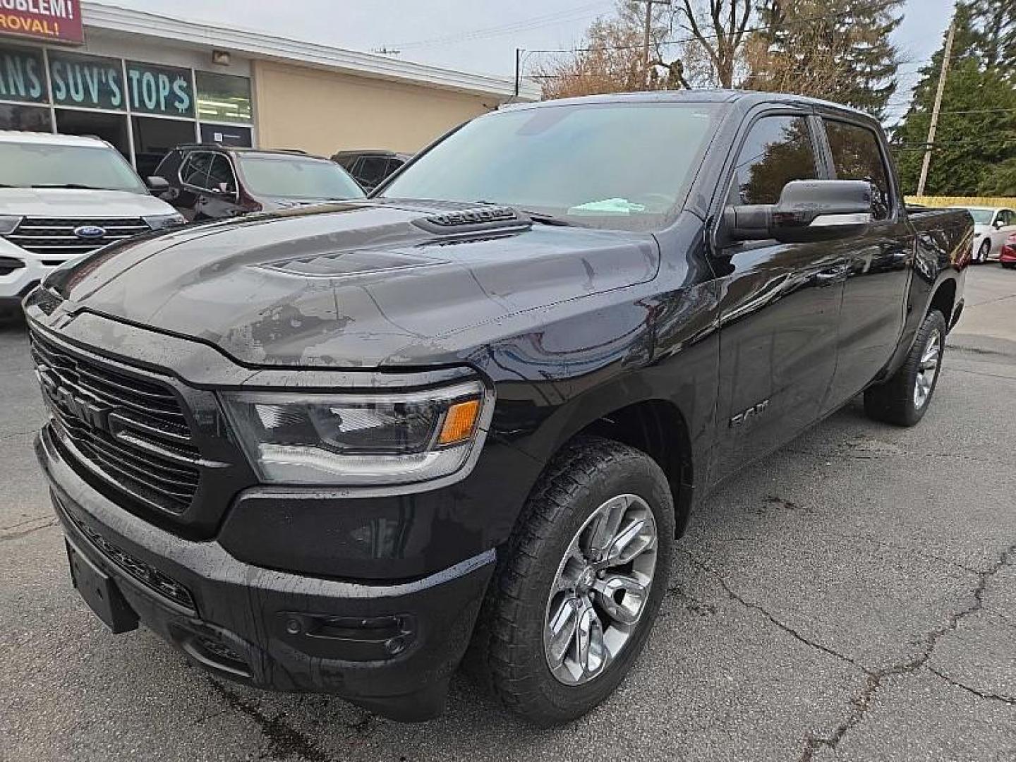 2019 BLACK /BLACK RAM 1500 Rebel Crew Cab SB 4WD (1C6SRFLT8KN) with an 5.7L V8 OHV 16V engine, 8A transmission, located at 3304 Woodville Road, Northwood, OH, 43619, (419) 210-8019, 41.612694, -83.480743 - Your #1 Destination for Auto Loans and mdash;No Matter Your Credit!At our dealership, we believe everyone deserves the opportunity to drive their dream car and mdash;whether you have good credit, bad credit, or no credit at all. With a wide selection of hundreds of cars, trucks, and SUVs, you'll fin - Photo#0