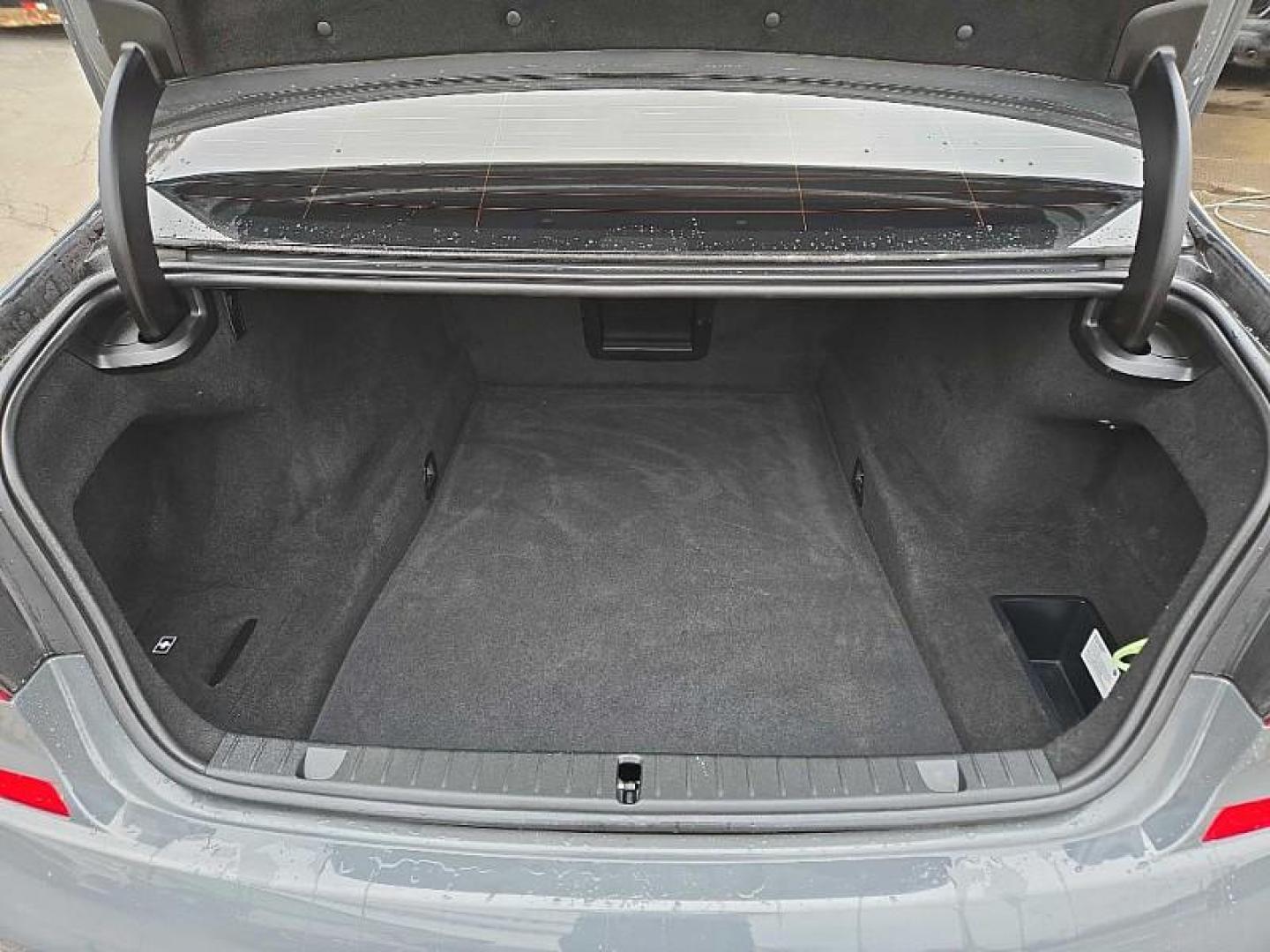 2018 GRAY BMW 7-Series 750i xDrive (WBA7F2C52JB) with an 4.4L V8 DOHC 32V engine, 8A transmission, located at 3304 Woodville Road, Northwood, OH, 43619, (419) 210-8019, 41.612694, -83.480743 - Your #1 Destination for Auto Loans and mdash;No Matter Your Credit!At our dealership, we believe everyone deserves the opportunity to drive their dream car and mdash;whether you have good credit, bad credit, or no credit at all. With a wide selection of hundreds of cars, trucks, and SUVs, you'll fin - Photo#12