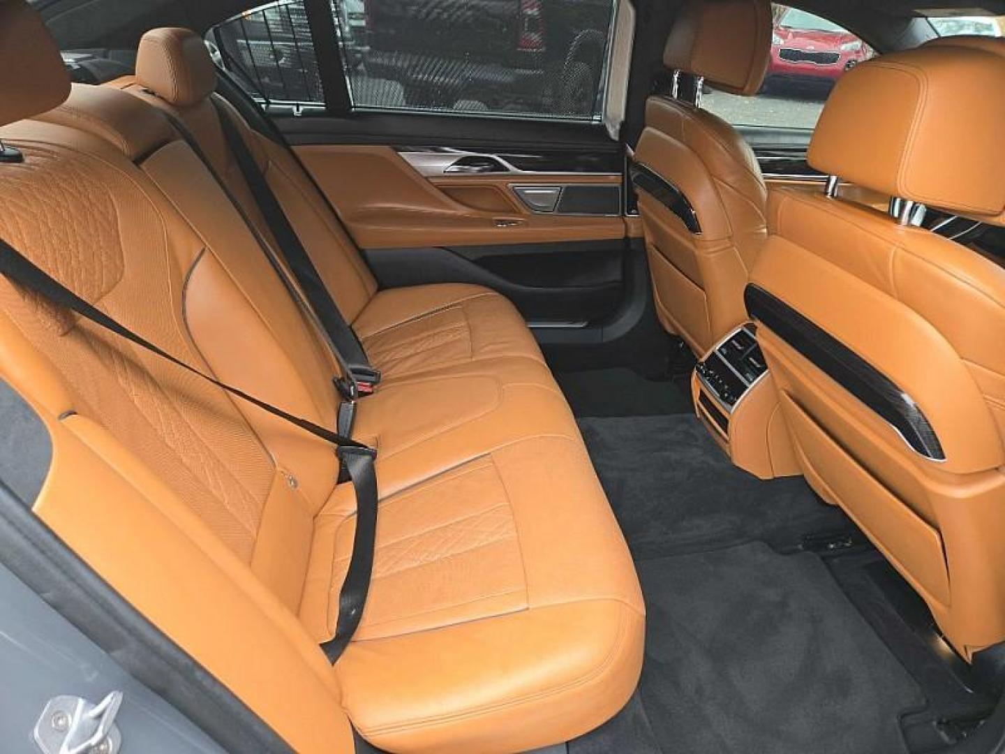 2018 GRAY BMW 7-Series 750i xDrive (WBA7F2C52JB) with an 4.4L V8 DOHC 32V engine, 8A transmission, located at 3304 Woodville Road, Northwood, OH, 43619, (419) 210-8019, 41.612694, -83.480743 - Your #1 Destination for Auto Loans and mdash;No Matter Your Credit!At our dealership, we believe everyone deserves the opportunity to drive their dream car and mdash;whether you have good credit, bad credit, or no credit at all. With a wide selection of hundreds of cars, trucks, and SUVs, you'll fin - Photo#14