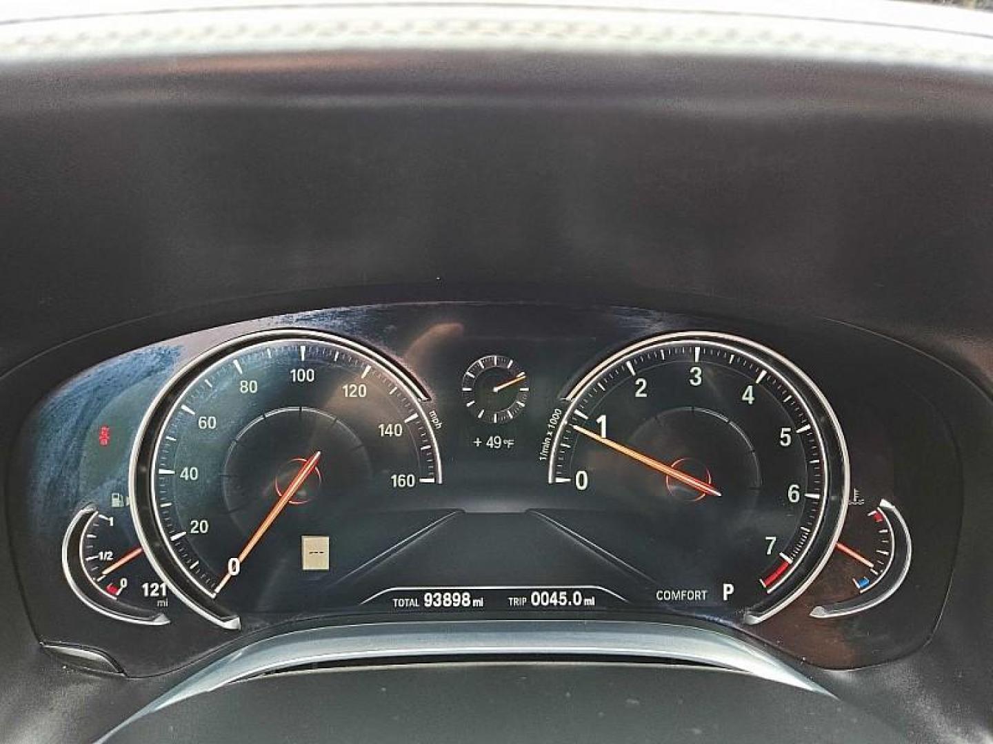 2018 GRAY BMW 7-Series 750i xDrive (WBA7F2C52JB) with an 4.4L V8 DOHC 32V engine, 8A transmission, located at 3304 Woodville Road, Northwood, OH, 43619, (419) 210-8019, 41.612694, -83.480743 - Your #1 Destination for Auto Loans and mdash;No Matter Your Credit!At our dealership, we believe everyone deserves the opportunity to drive their dream car and mdash;whether you have good credit, bad credit, or no credit at all. With a wide selection of hundreds of cars, trucks, and SUVs, you'll fin - Photo#19