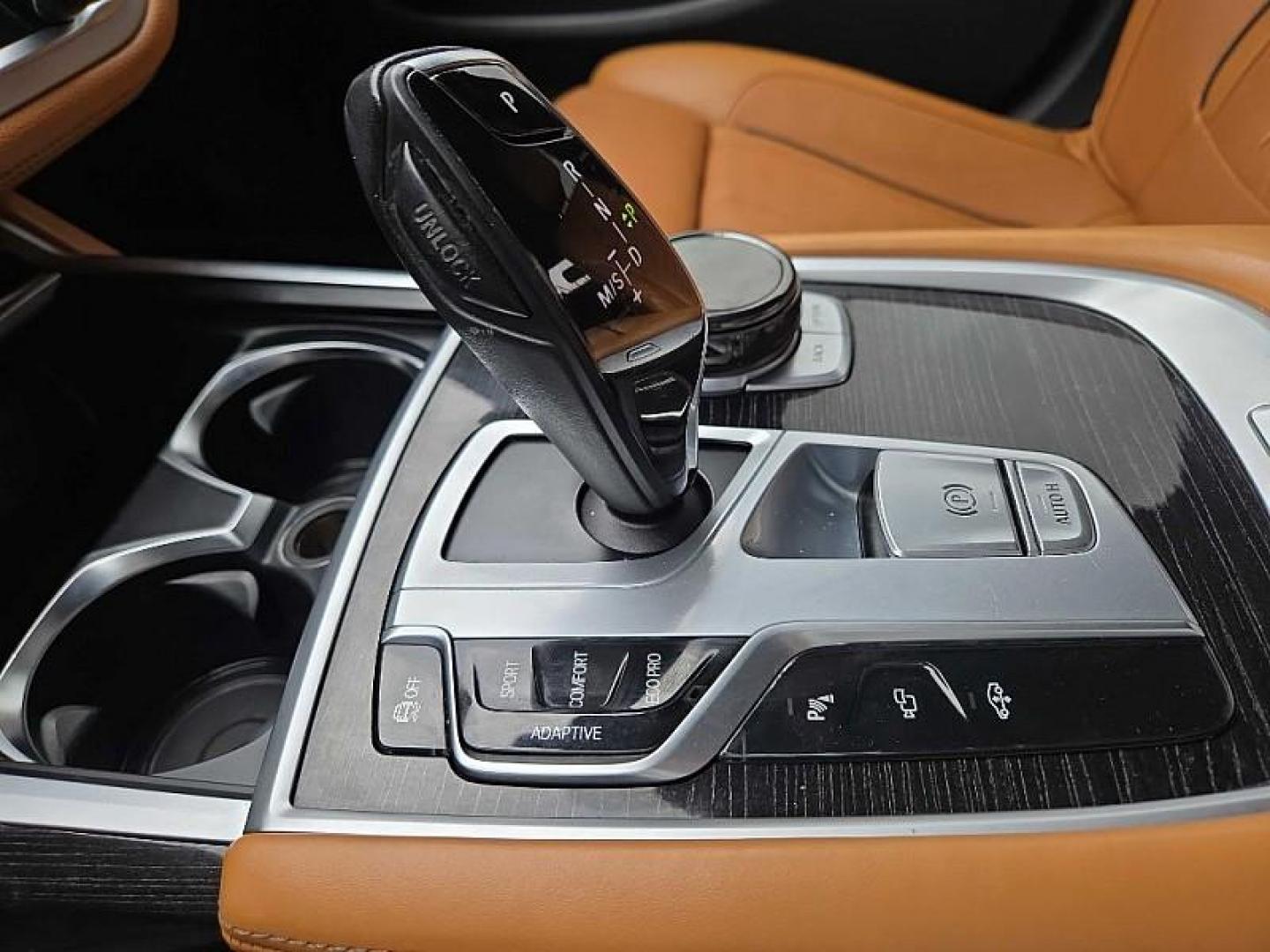 2018 GRAY BMW 7-Series 750i xDrive (WBA7F2C52JB) with an 4.4L V8 DOHC 32V engine, 8A transmission, located at 3304 Woodville Road, Northwood, OH, 43619, (419) 210-8019, 41.612694, -83.480743 - Your #1 Destination for Auto Loans and mdash;No Matter Your Credit!At our dealership, we believe everyone deserves the opportunity to drive their dream car and mdash;whether you have good credit, bad credit, or no credit at all. With a wide selection of hundreds of cars, trucks, and SUVs, you'll fin - Photo#22